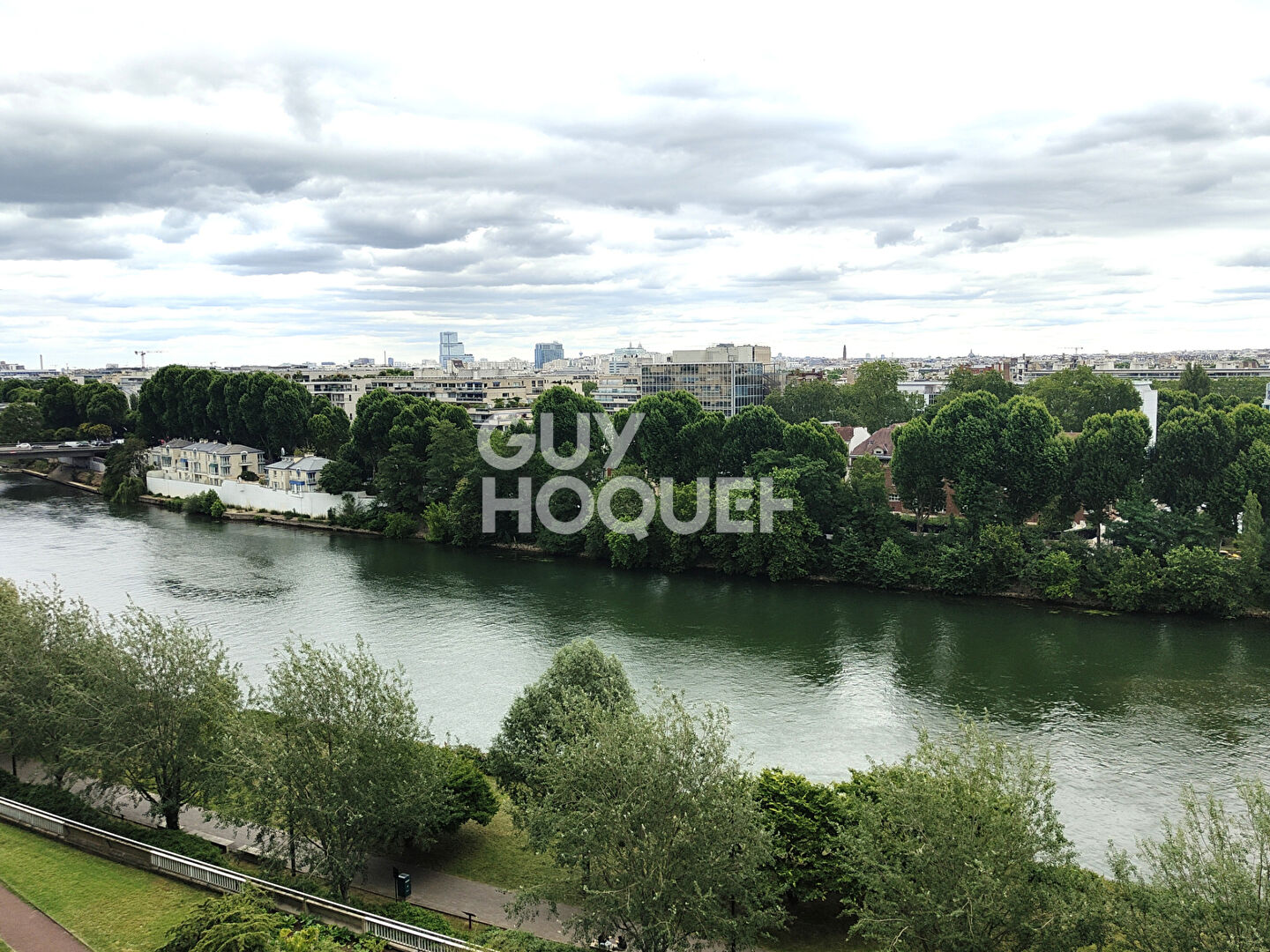 Appartement Courbevoie 4 pièces 96.05 m2