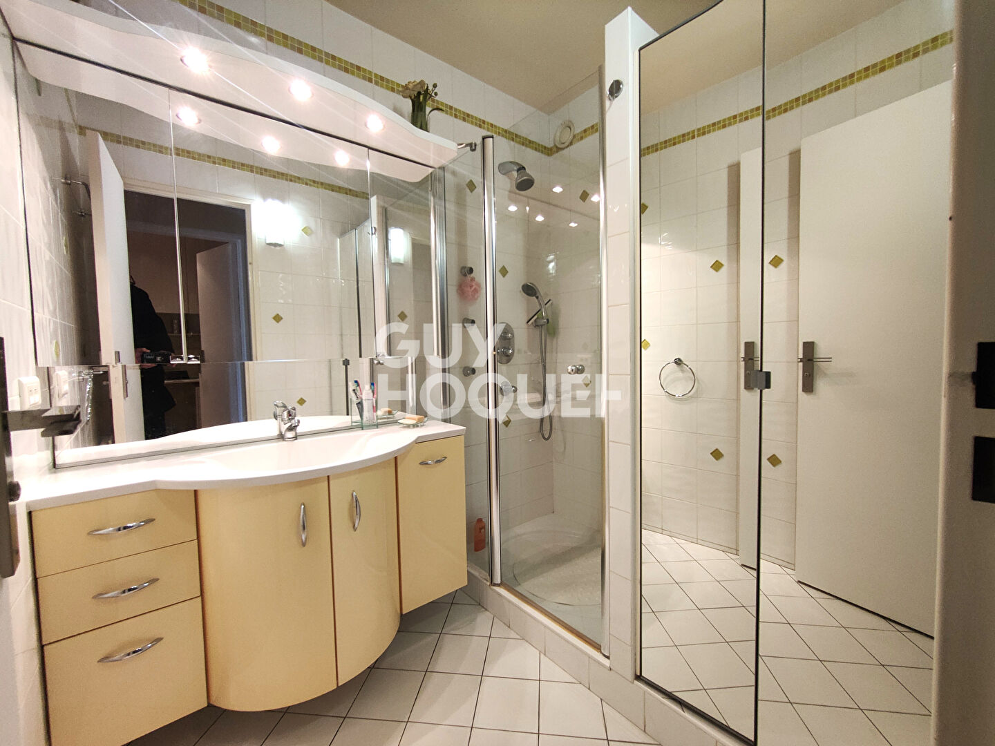 Appartement Courbevoie 4 pièces 96.05 m2