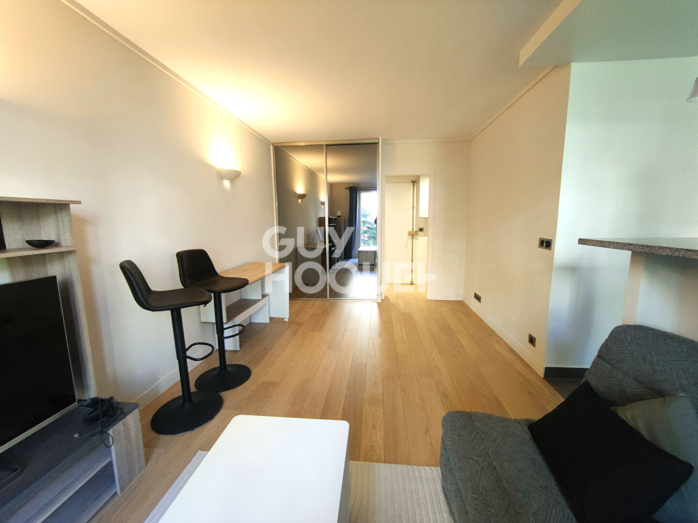 Appartement Courbevoie studio 28.67 m2