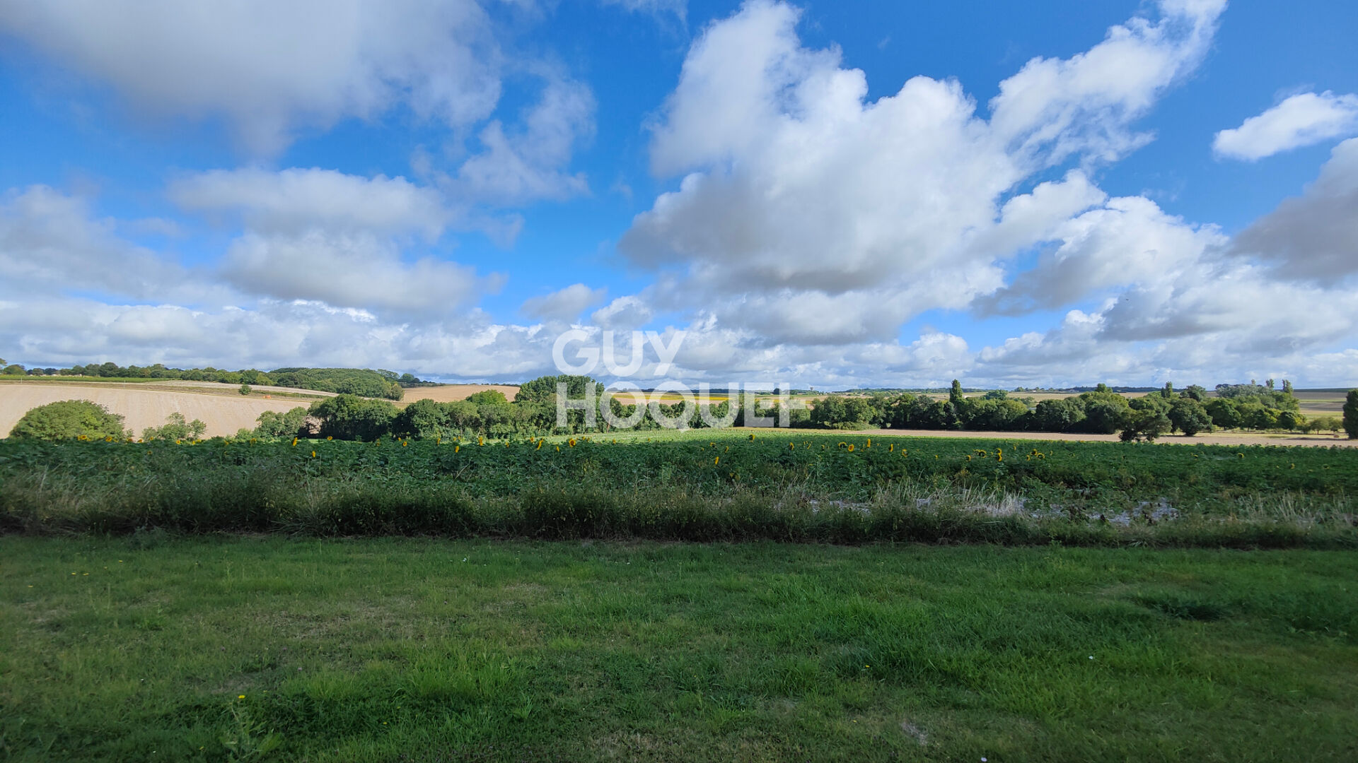 Maison de charme du 19e siècle avec dépendances sur près de 5000 m² ? Calme et authenticité à 10 min des plages !