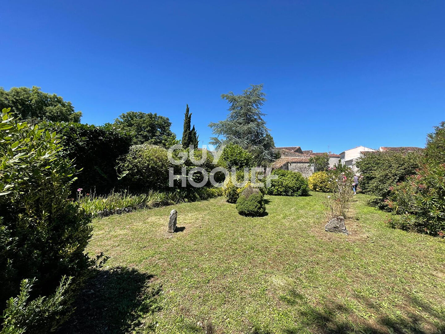 Longère spacieuse au coeur de St André de Lidon - Une opportunité à saisir !