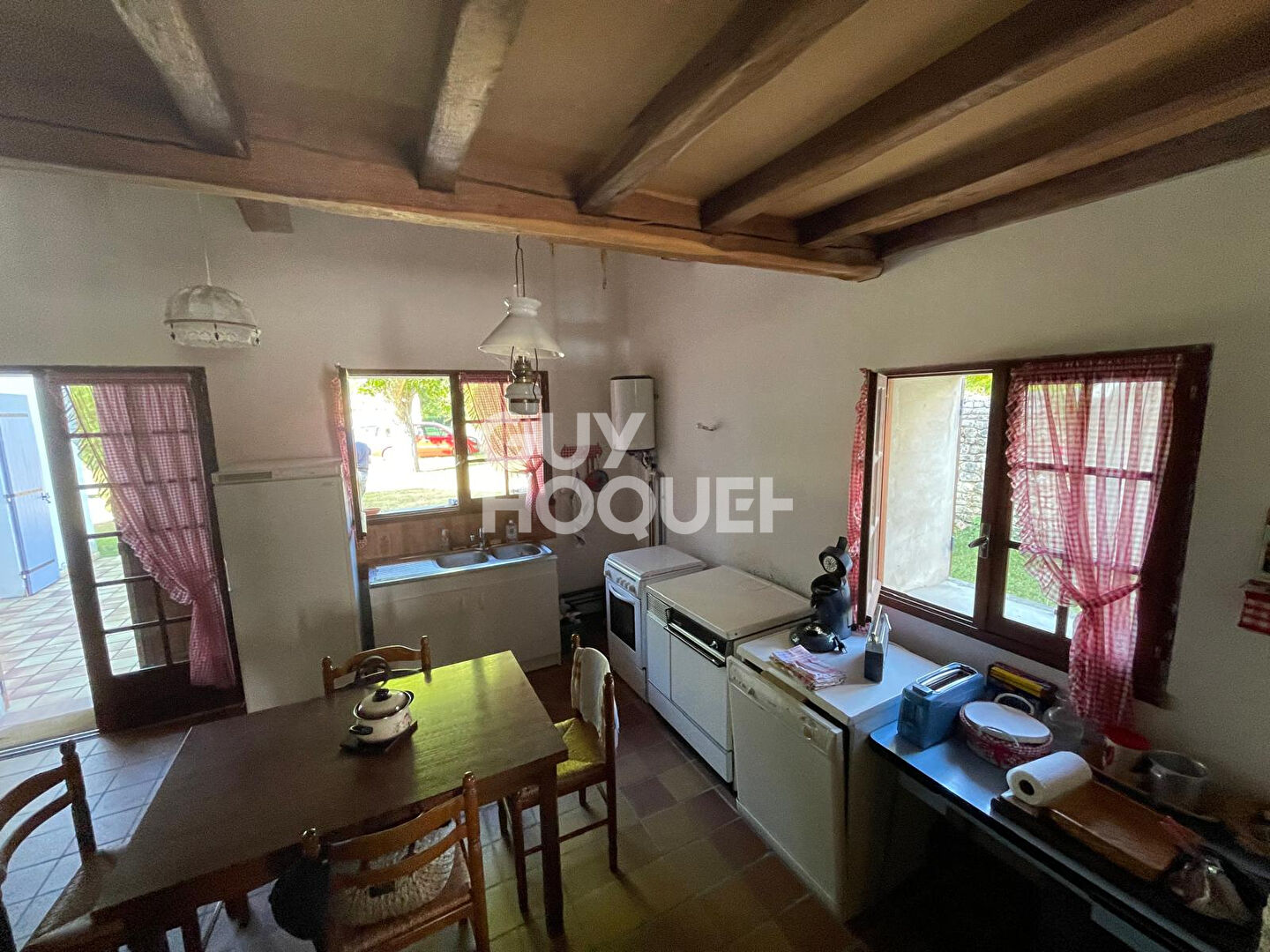 Maison de charme avec dépendances à 3 min de Cozes ? Un cadre paisible à découvrir !