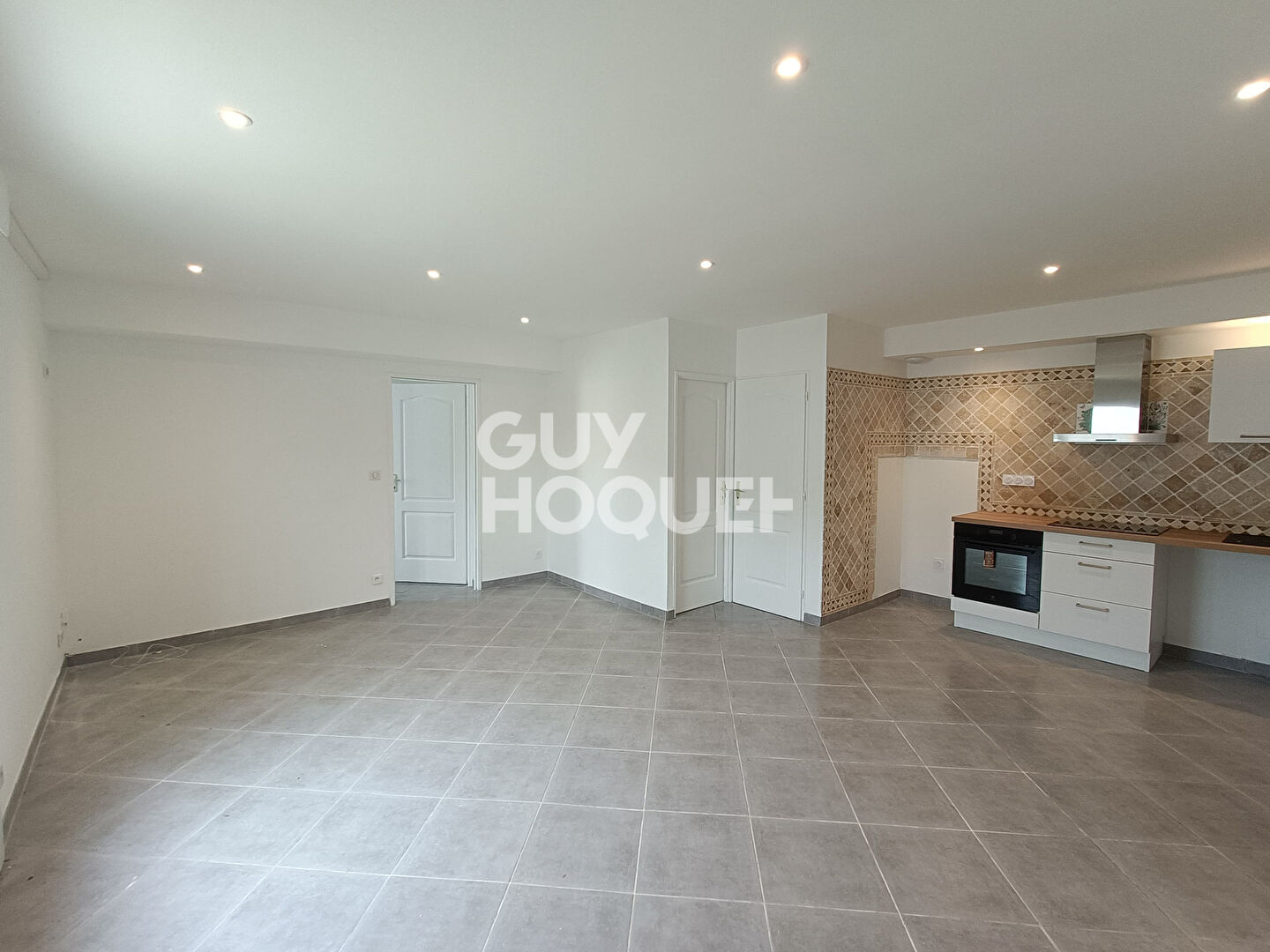 Appartement lumineux avec jardin au coeur de Meschers-sur-Gironde, proche plages et commerces