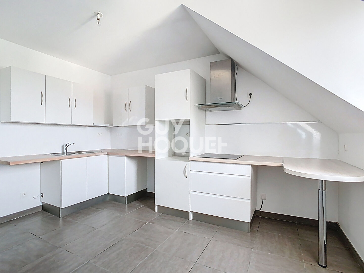 Location : appartement 2 pièces à LEVIGNEN