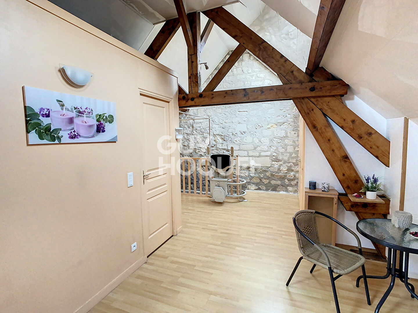 Local d'activité professionnel ou commercial à louer de 73 m² à Crépy-en-Valois