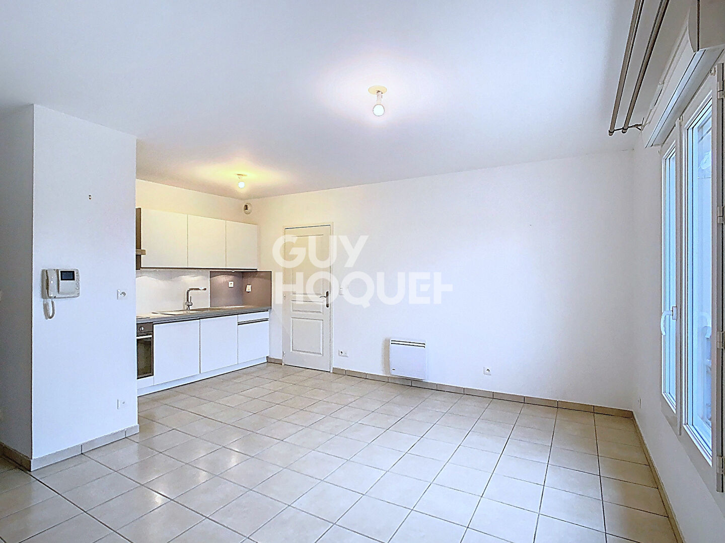 À vendre : Appartement T2 avec deux places de parking à Lévignen.