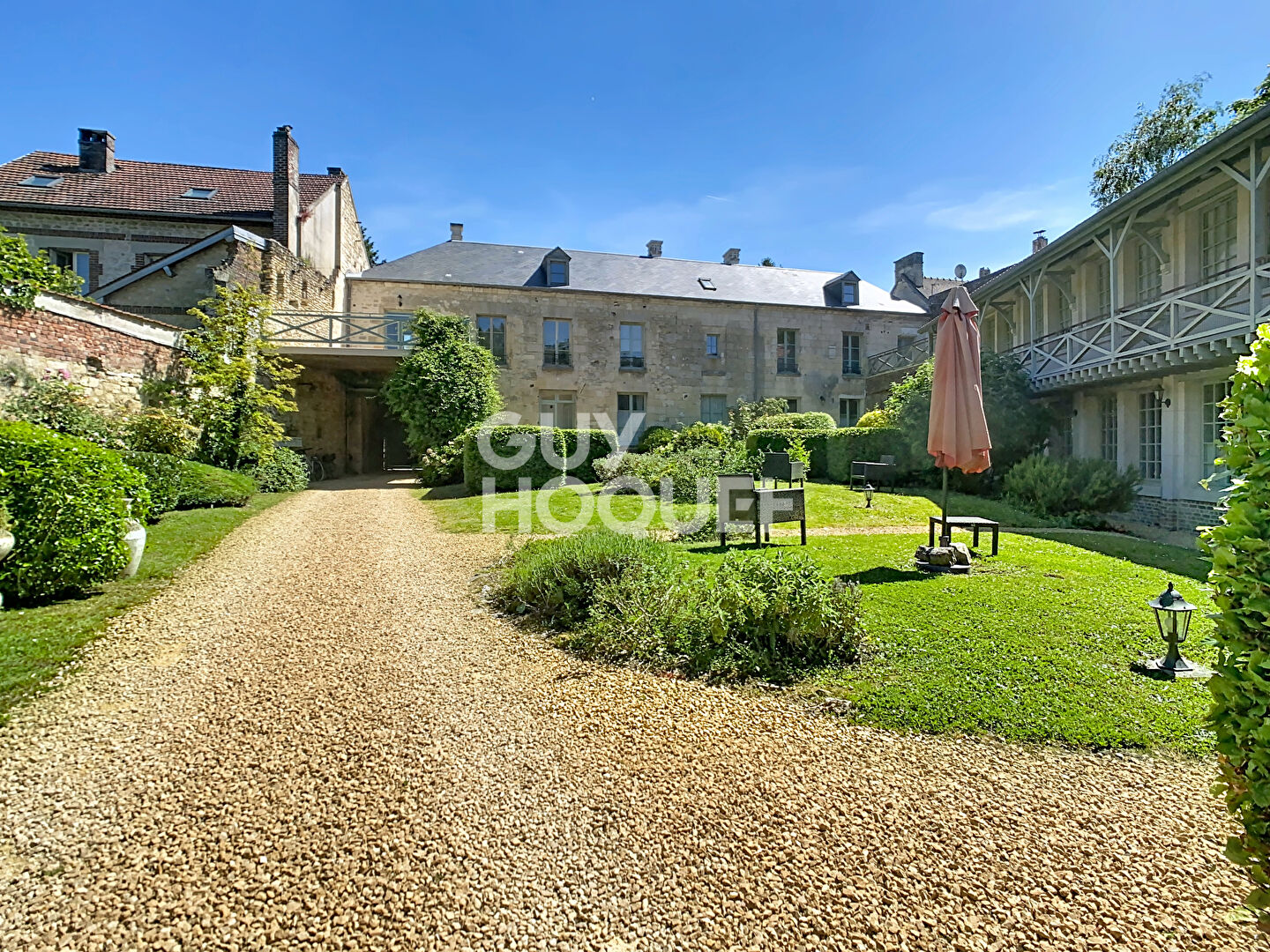 LOCATION d'un appartement F2 (48 m²) à PIERREFONDS