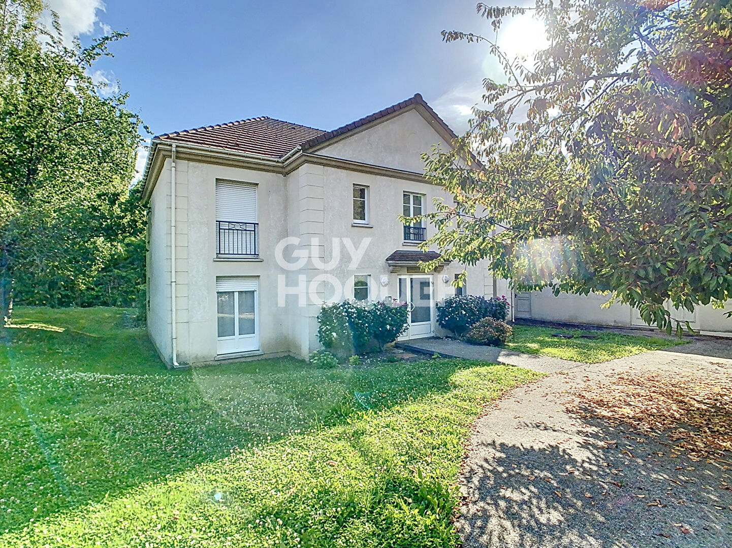 LOCATION : appartement T2 (45 m²) à OTHIS