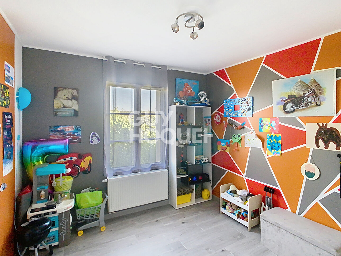 A VENDRE Pavillon récent vivable de plain-pied, 4 chambres, 109 m²,  A BOURSONNE.