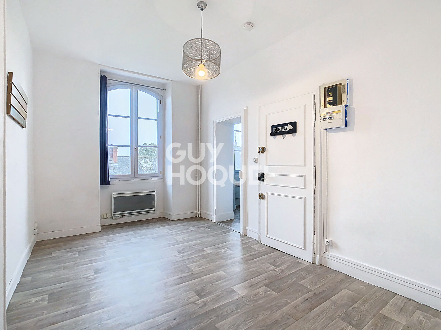 LOCATION d'un appartement T1 (20 m²) à CREPY EN VALOIS