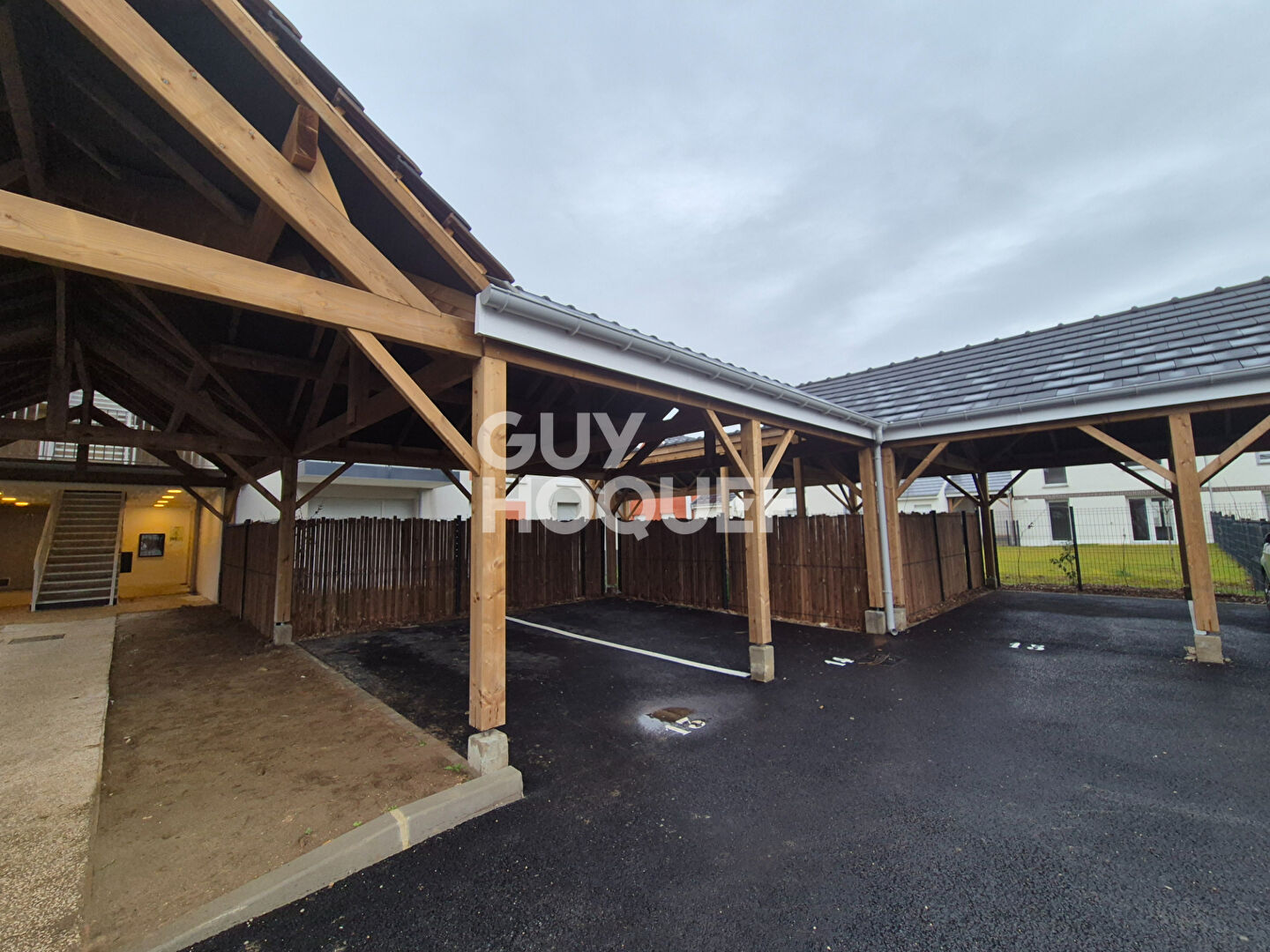 CREPY-EN-VALOIS : Stationnement sécurisé residence neuve