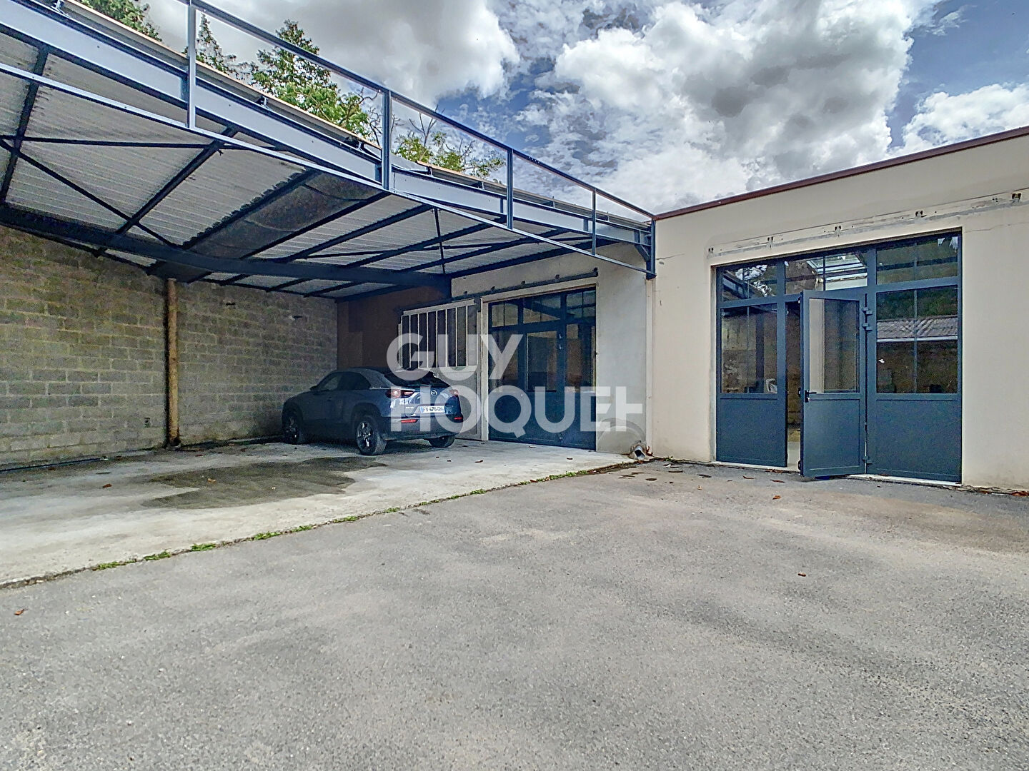 Local d'activité Crepy En Valois 1 pièce(s) 167 m2