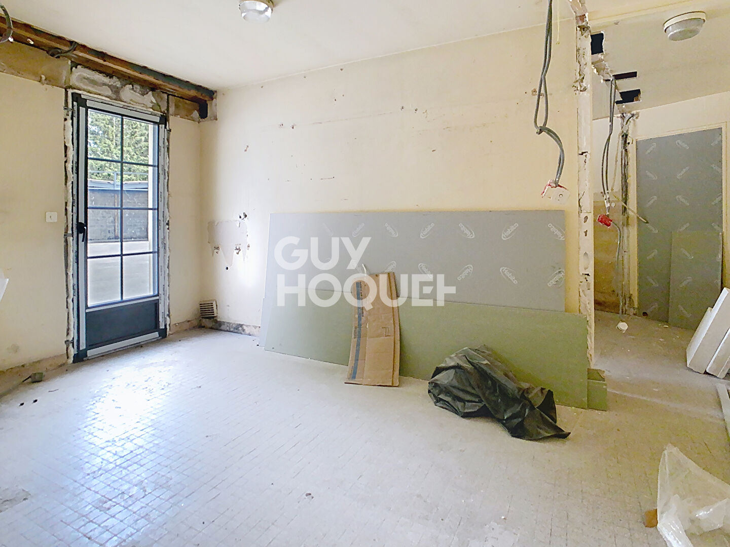 Local d'activité Crepy En Valois 1 pièce(s) 53.30 m2