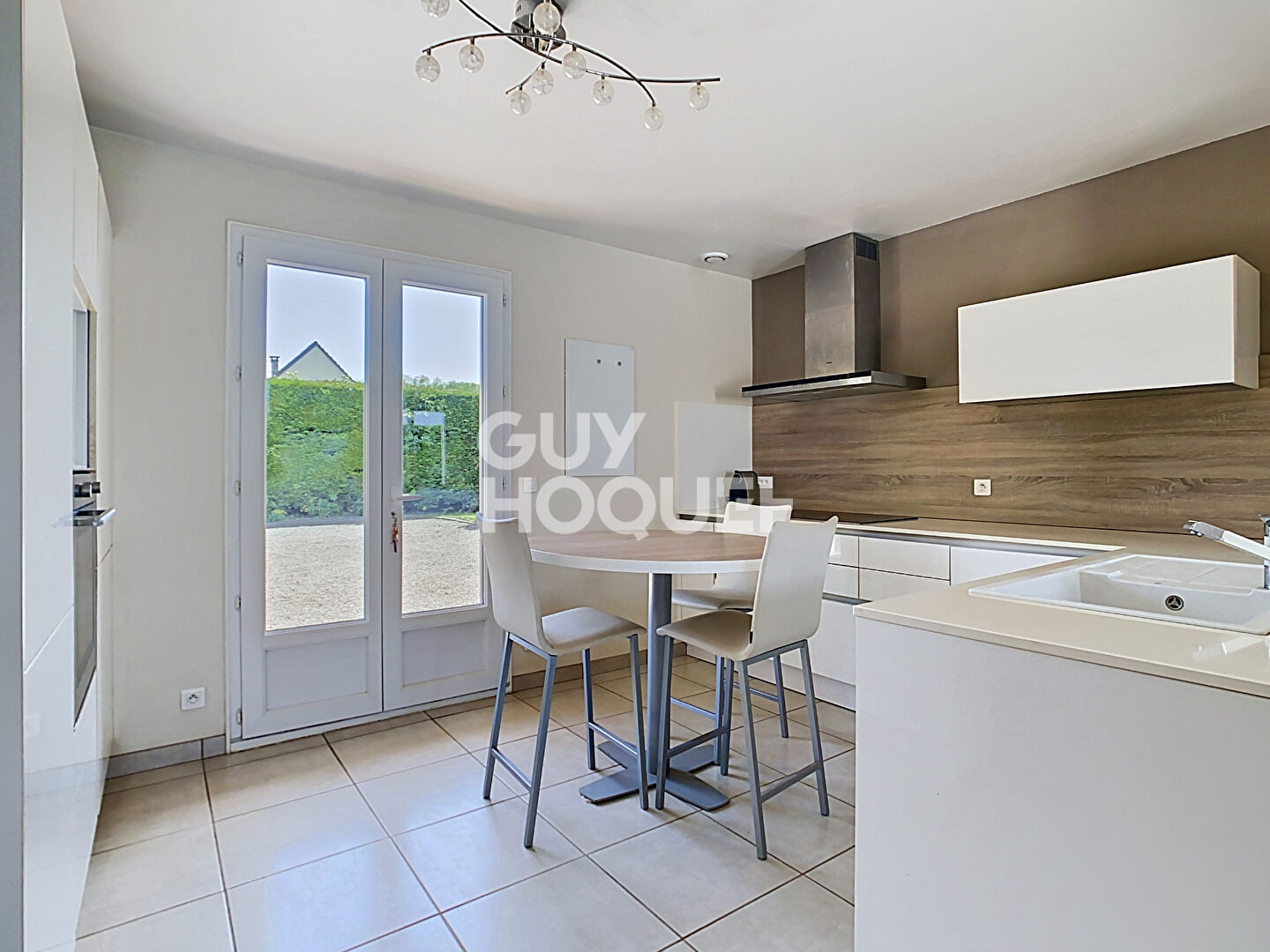 Maison familliale avec piscine, 5 chambres, terrain de 1031 m² à Fresnoy-le-Luat — photo 4