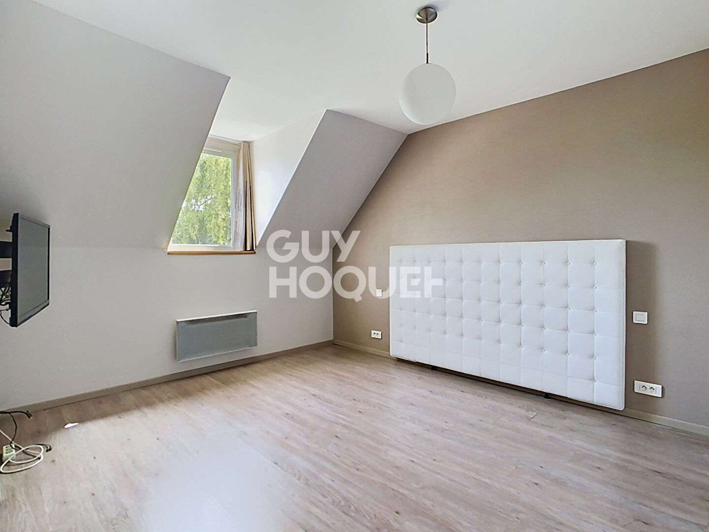 Maison vivable de plain-pied, 5 chambres, piscine à Fresnoy-le-Luat