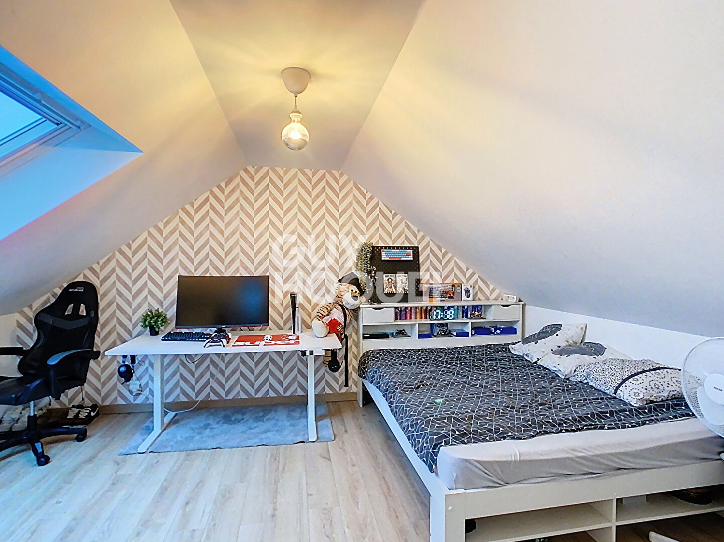 Pavillon 4 chambres, vivable de plain pied , sous sol total à CREPY EN VALOIS