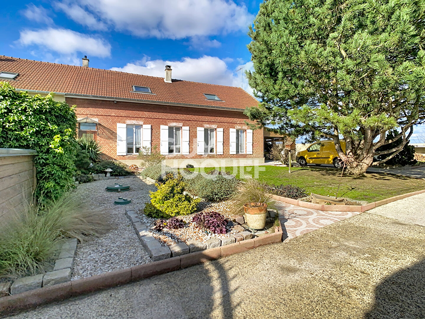 Maison 4 chambres - vivable de plain-pied - grande cave à Crepy En Valois à vendre