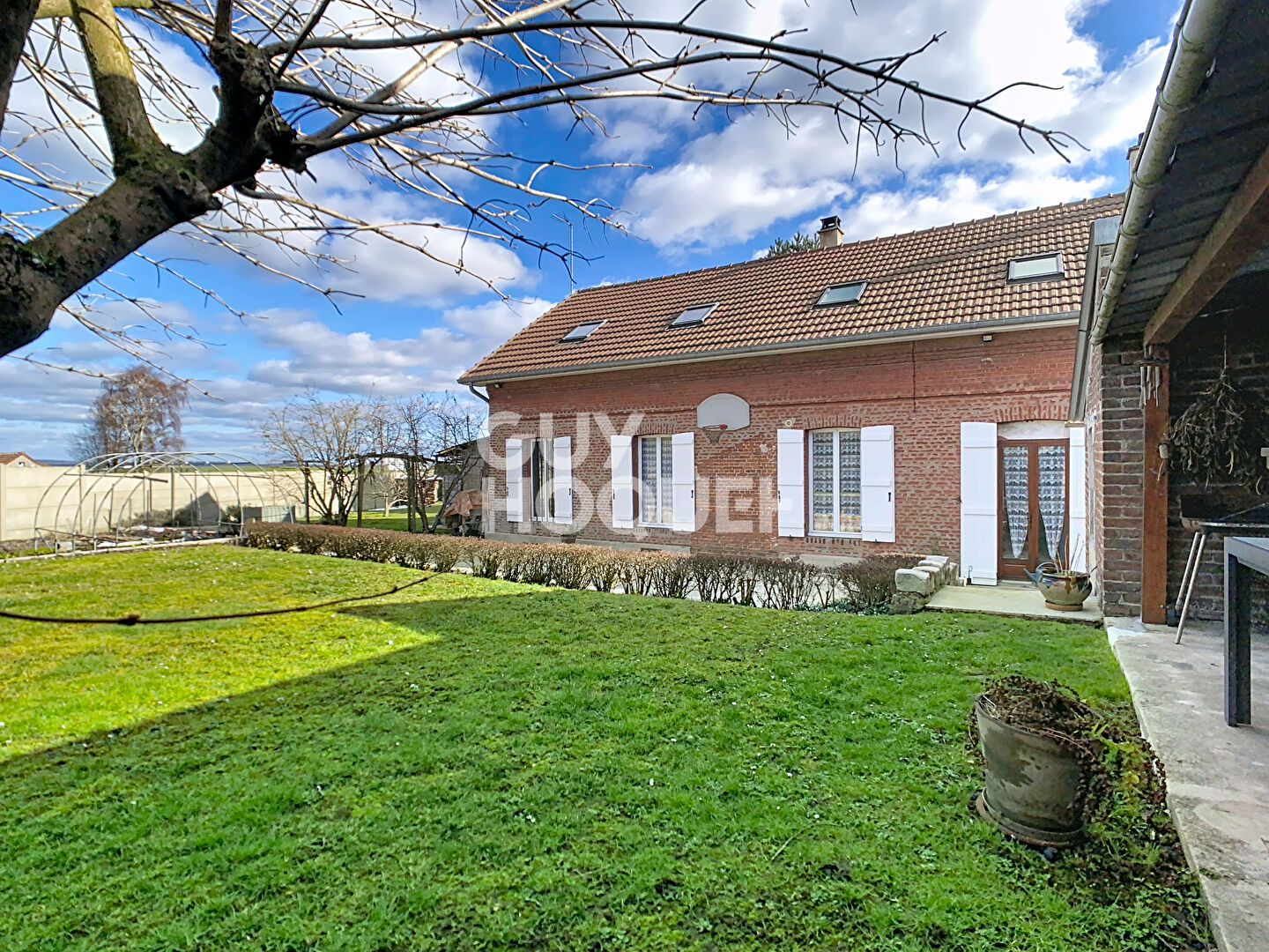 Maison 4 chambres - vivable de plain-pied - grande cave à Crepy En Valois à vendre