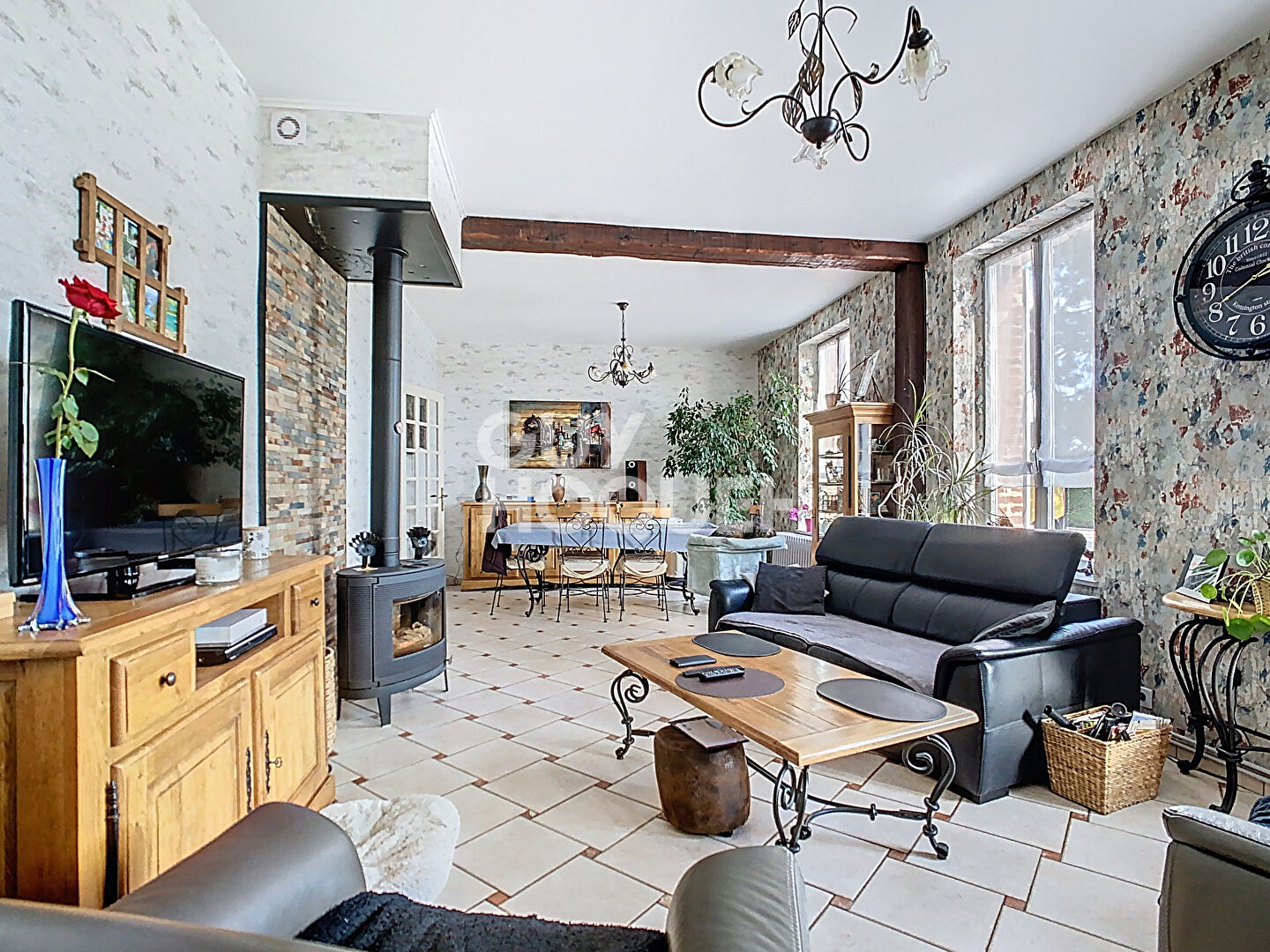 Maison 4 chambres - vivable de plain-pied - grande cave à Crepy En Valois à vendre