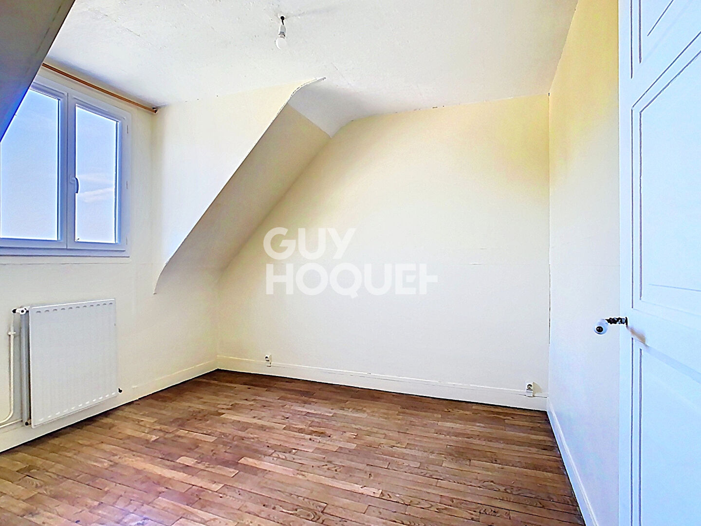 Appartement 3 pièces à vendre à Crépy en Valois - Dernier étage, jardin et cave.