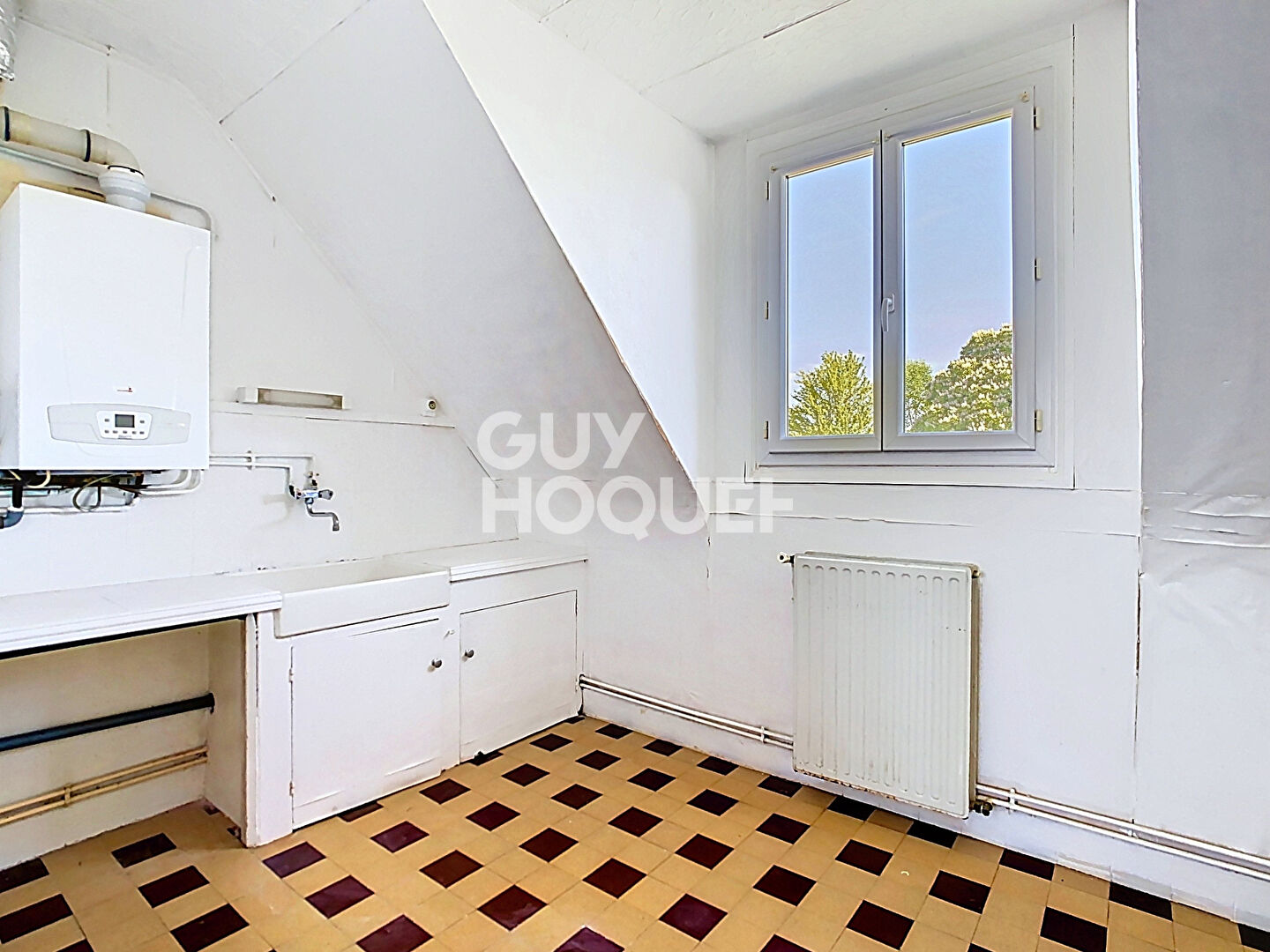 Appartement 3 pièces à vendre à Crépy en Valois - Dernier étage, jardin et cave.