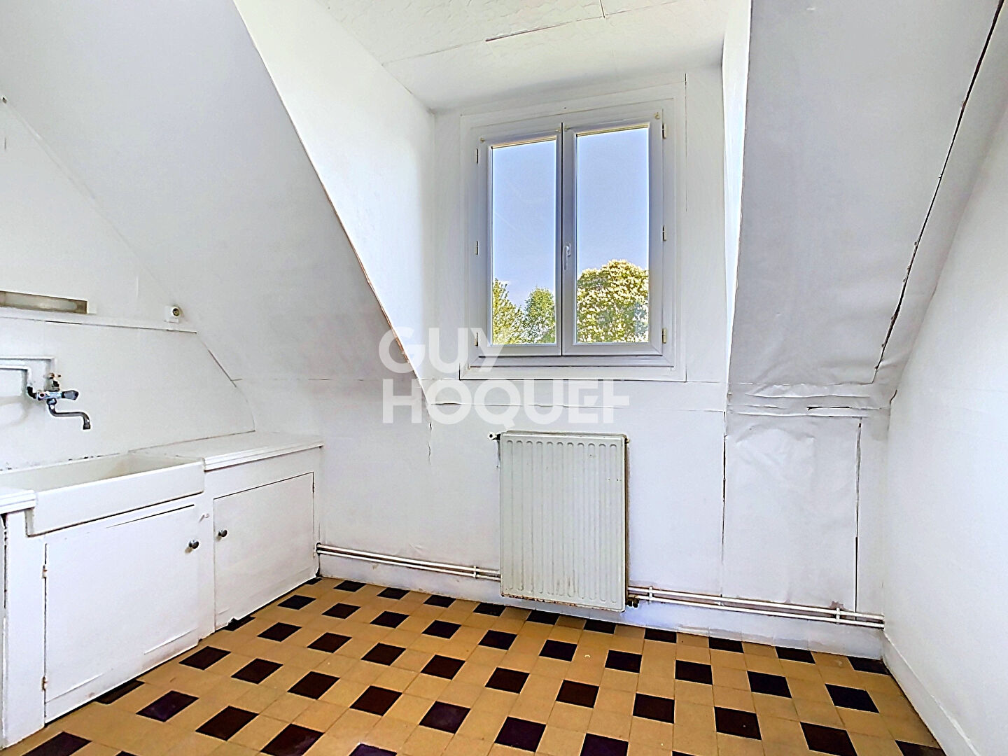 Appartement 3 pièces à vendre à Crépy en Valois - Dernier étage, jardin et cave.