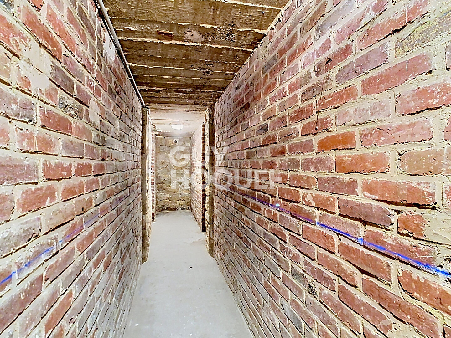 Appartement 3 pièces à vendre à Crépy en Valois - Dernier étage, jardin et cave.