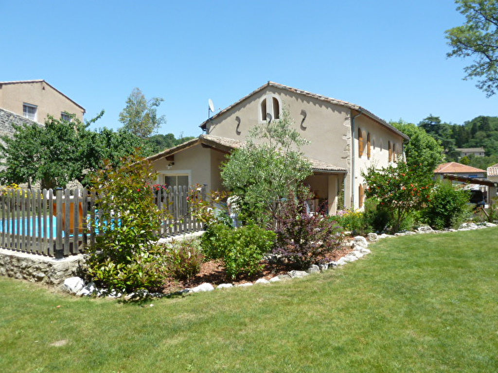 À vendre, maison d'environ 200 m² à LORIOL SUR DROME (26270). – Guy