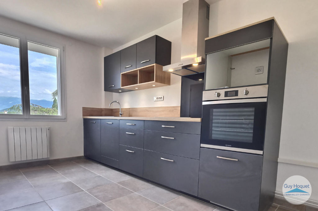 A LOUER - Appartement 4 pièces de 73,12 m² à CREST (26400)