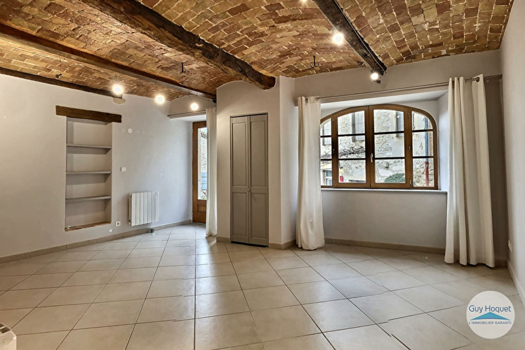 Location d'un appartement 3 pièces à MIRMANDE 26270