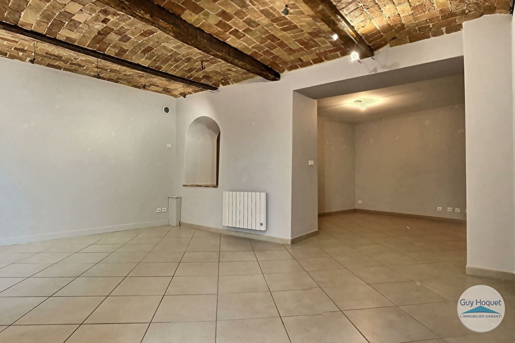 Location d'un appartement 3 pièces à MIRMANDE 26270