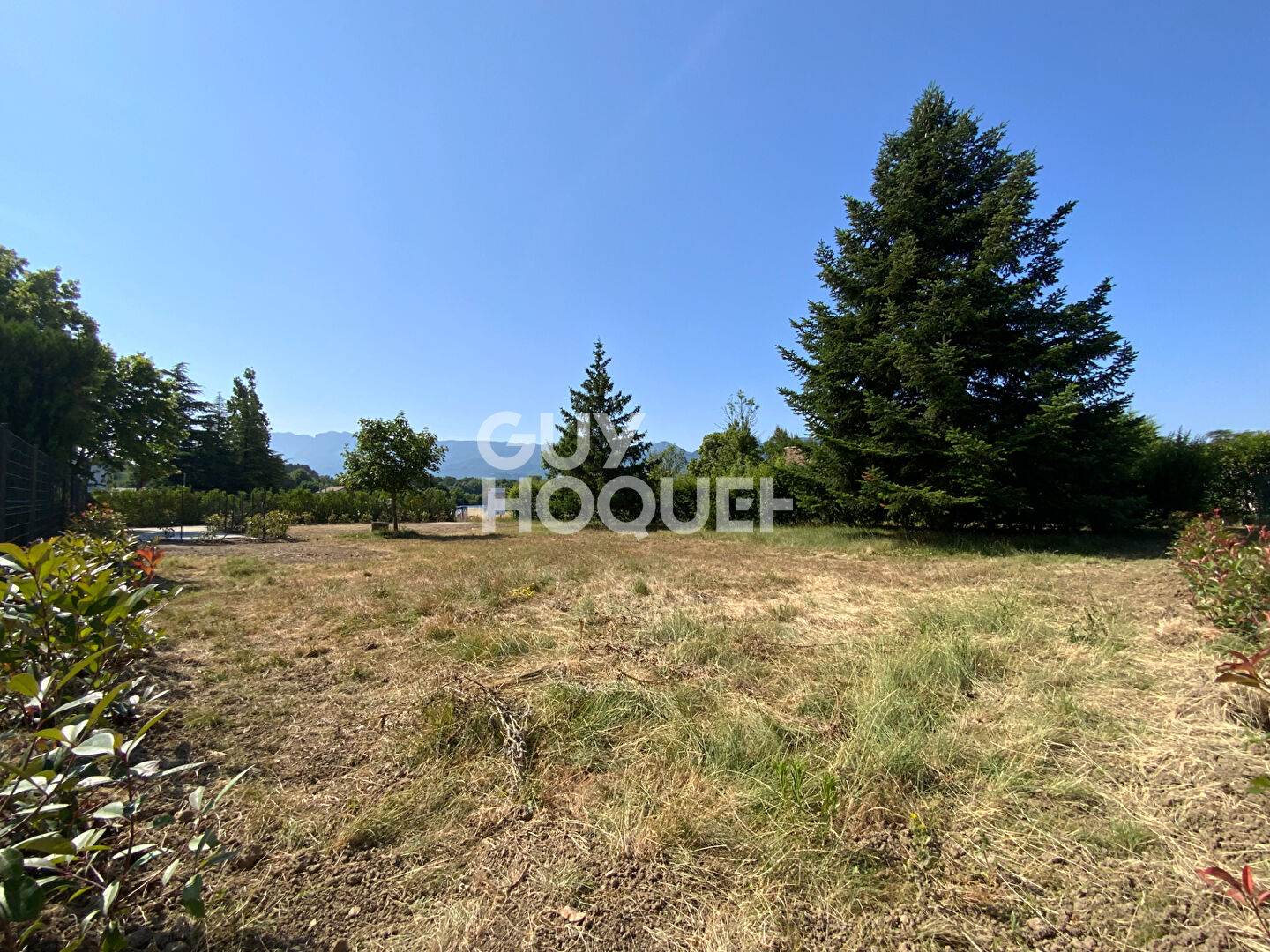 A VENDRE - Parcelle de terrain à bâtir à MIRABEL ET BLACONS 26400
