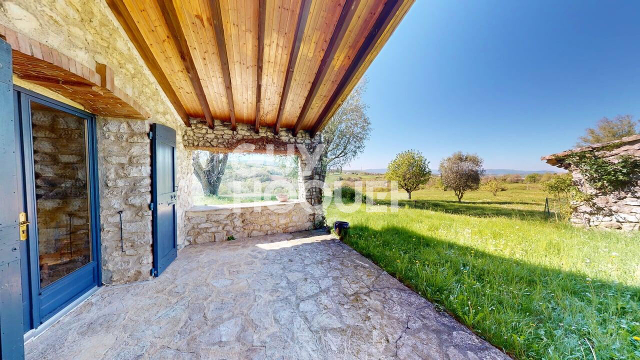 À VENDRE ? Propriété de charme avec vue dominante à GRANE (26400)