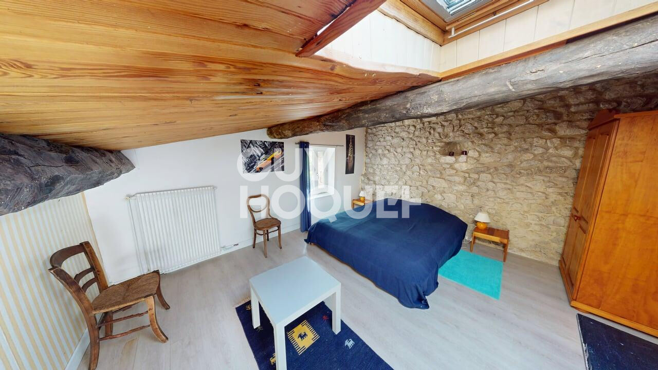 À VENDRE ? Propriété de charme avec vue dominante à GRANE (26400)