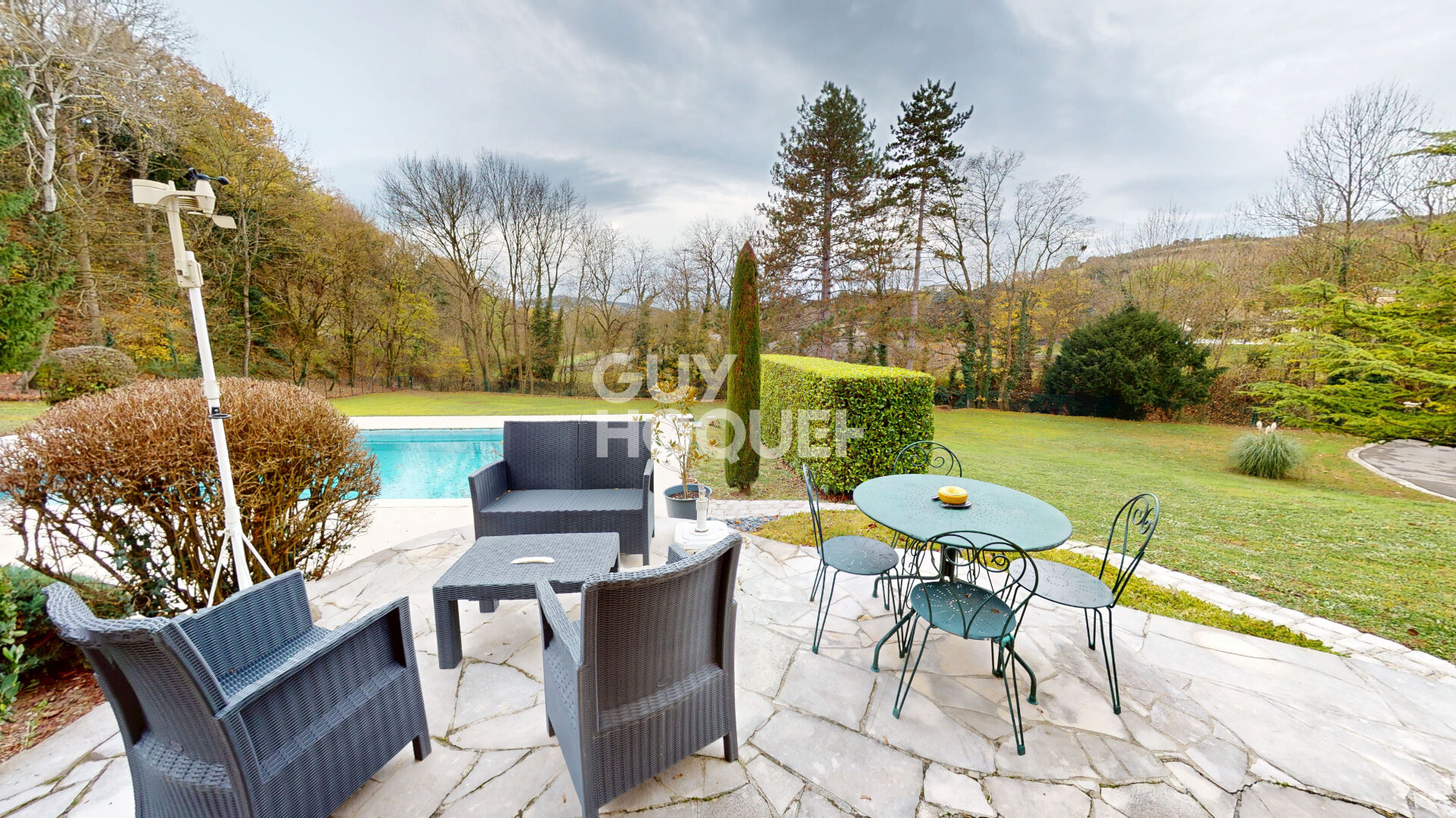 A VENDRE - Propriété 4 chambres de 160 m² avec piscine  - AOUSTE SUR SYE  26400