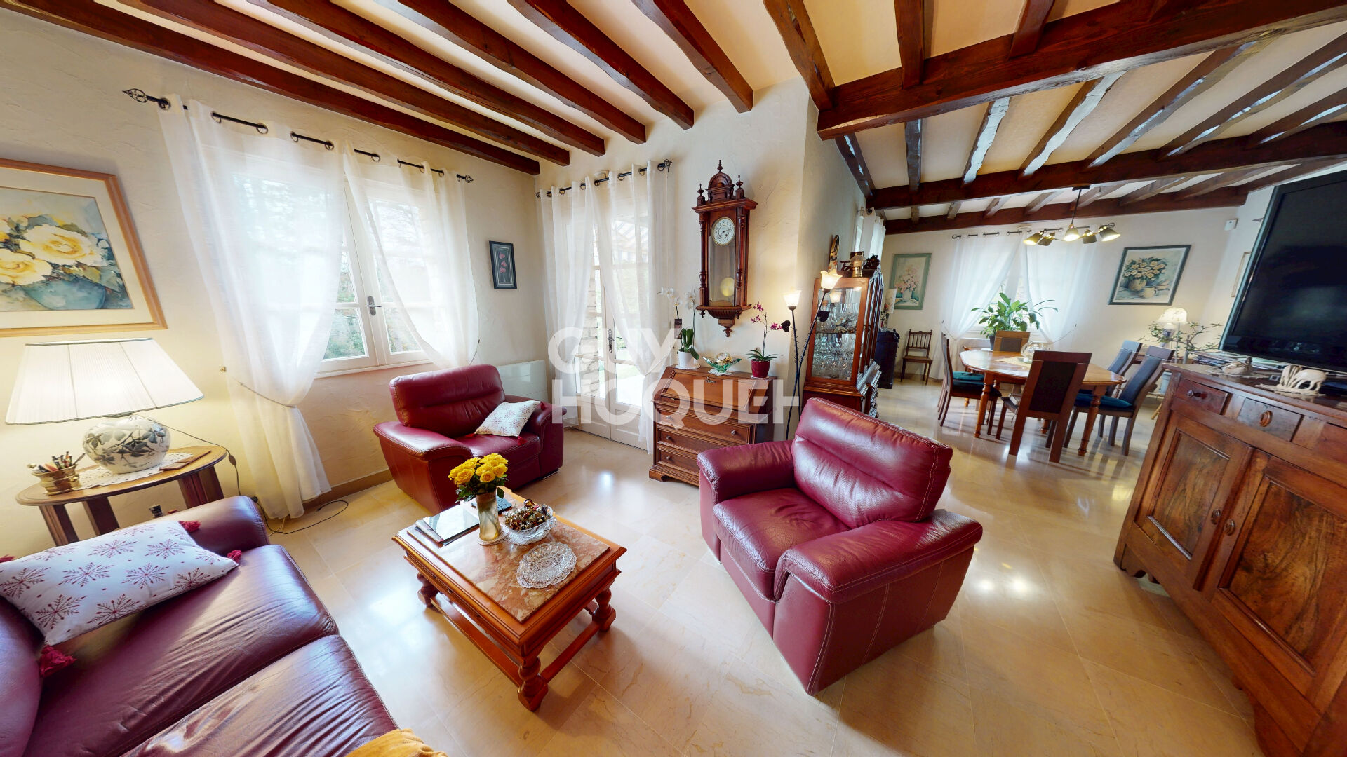 A VENDRE - Propriété 4 chambres de 160 m² avec piscine  - AOUSTE SUR SYE  26400