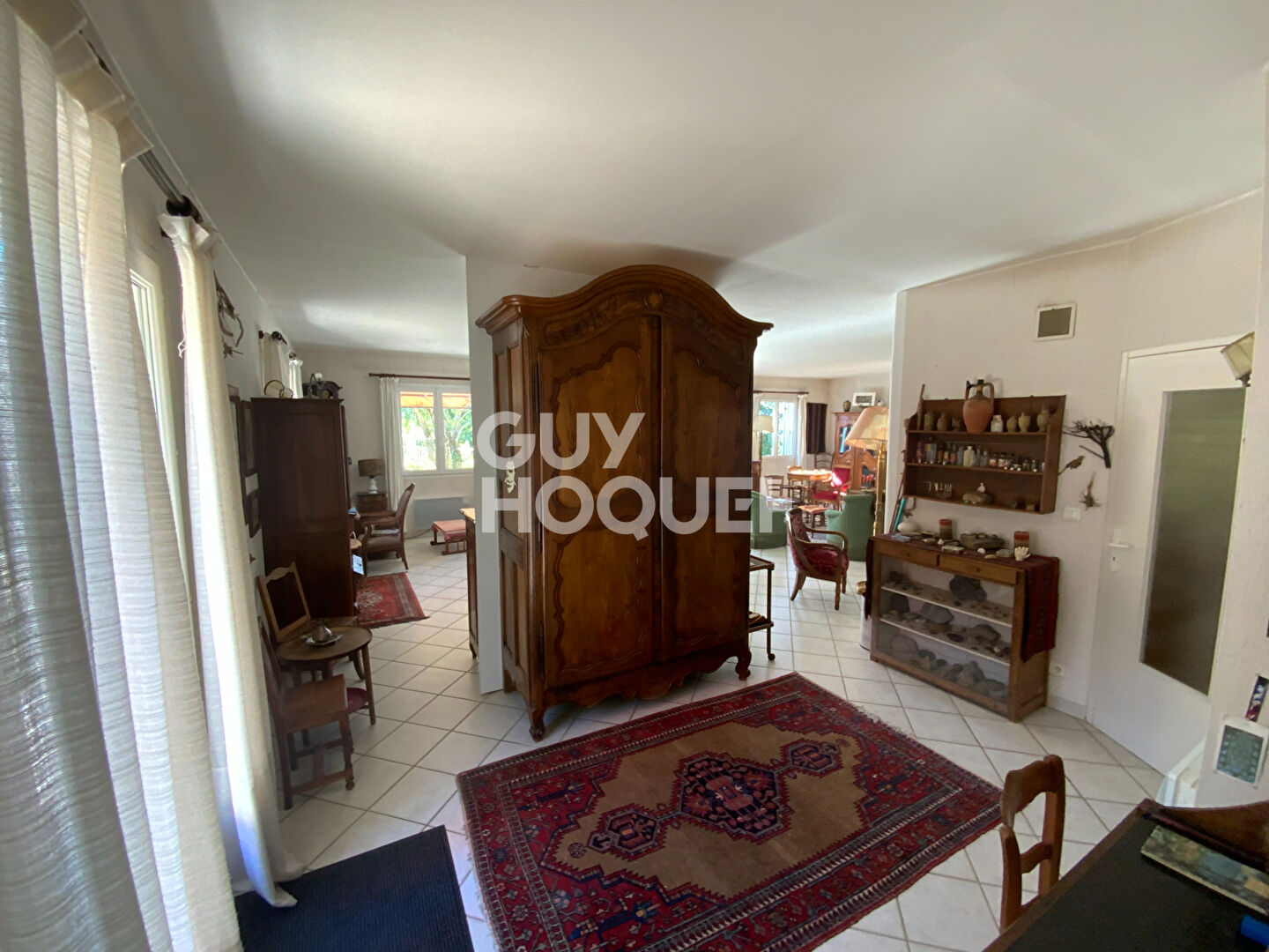 À vendre ! Propriété de 217 m²  AOUSTE / SYE