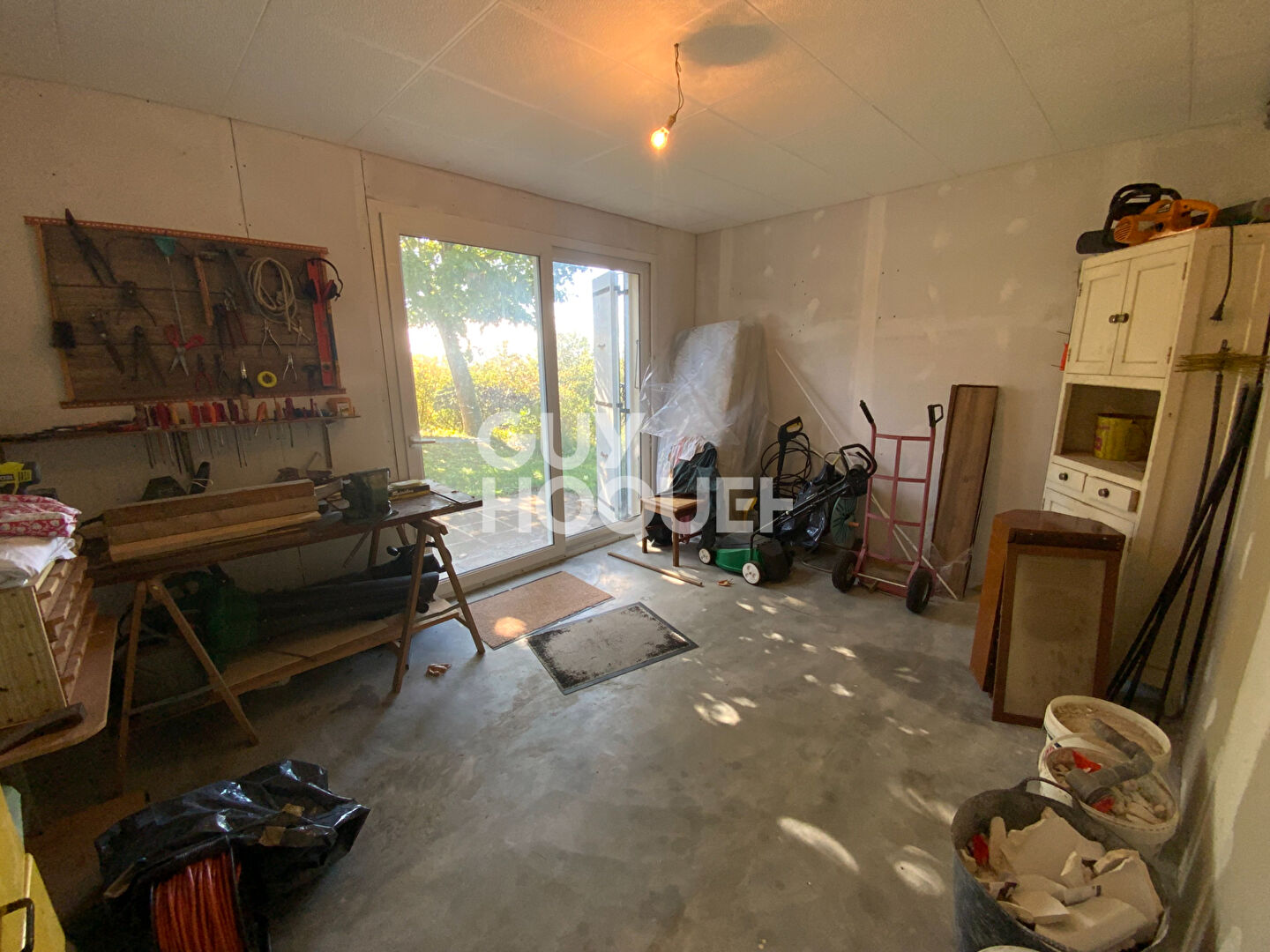 À vendre ! Propriété de 217 m²  AOUSTE / SYE