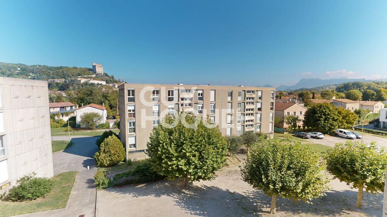 A VENDRE - Appartement 3 pièces avec garage et cave à CREST 26400