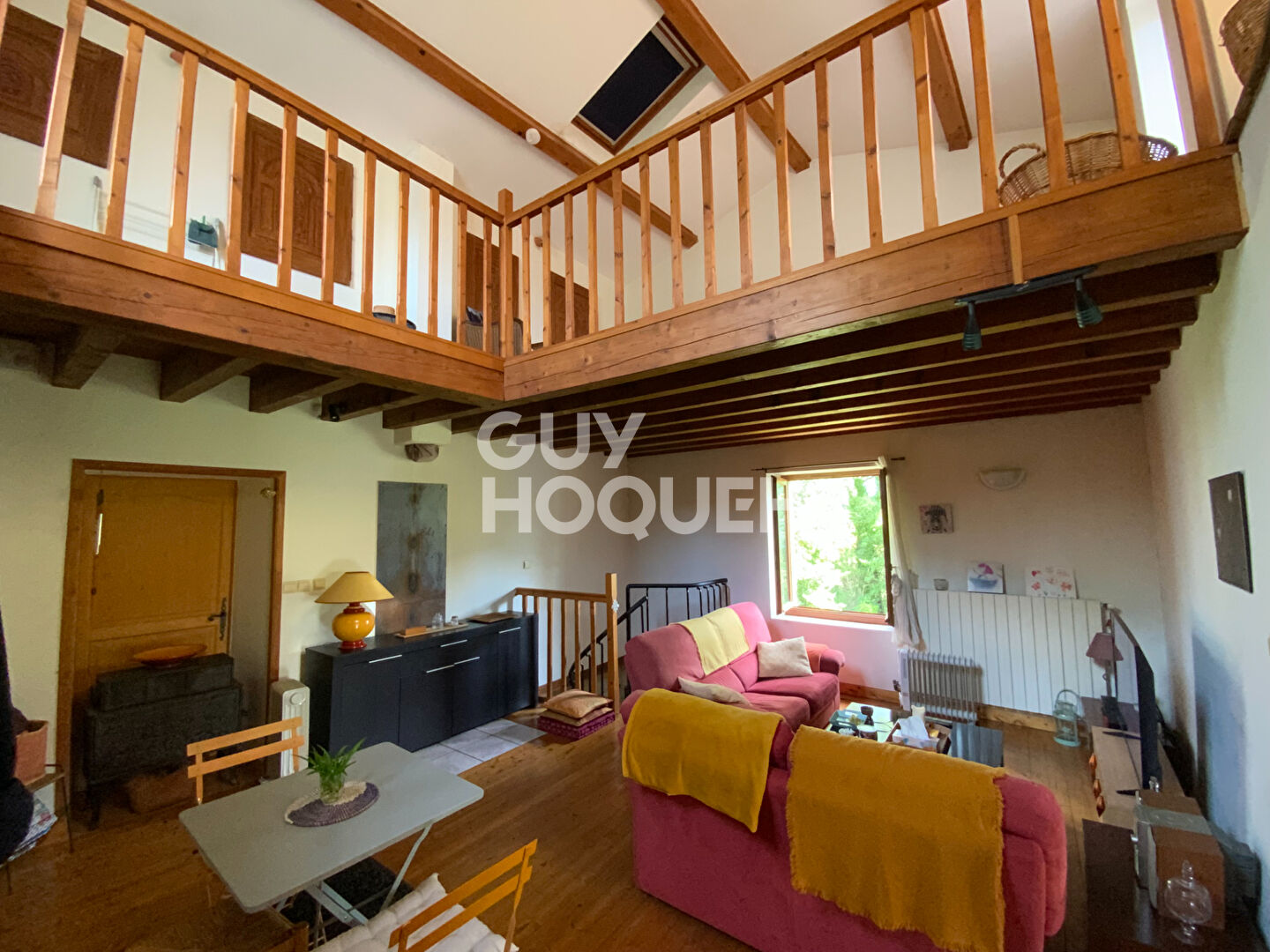 À Vendre : Propriété avec Terrain à MIRABEL ET BLACONS 26400