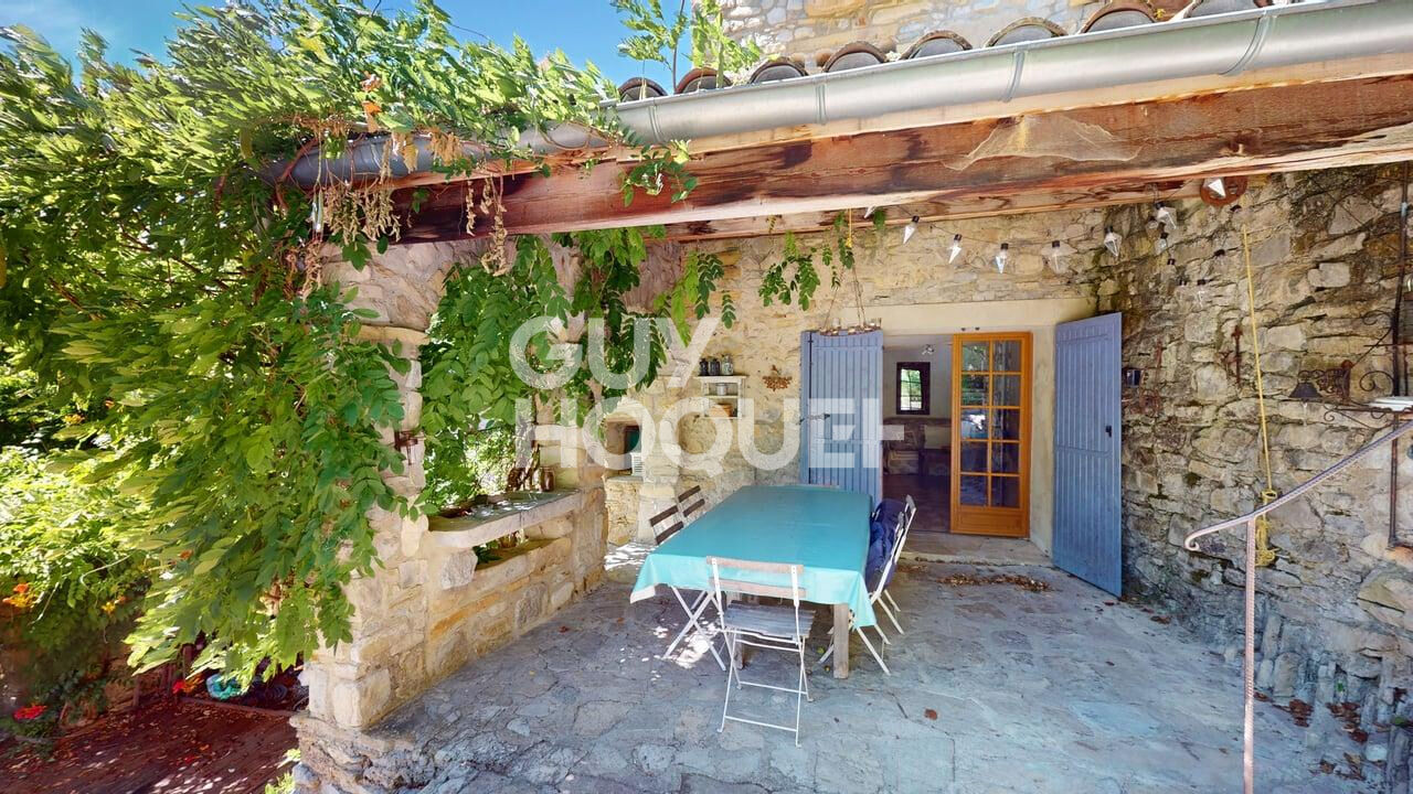 Maison en pierre avec piscine à 30 min de CREST