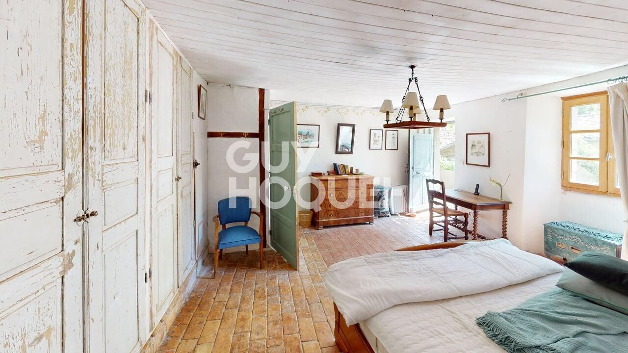 Maison en pierre avec piscine à 30 min de CREST