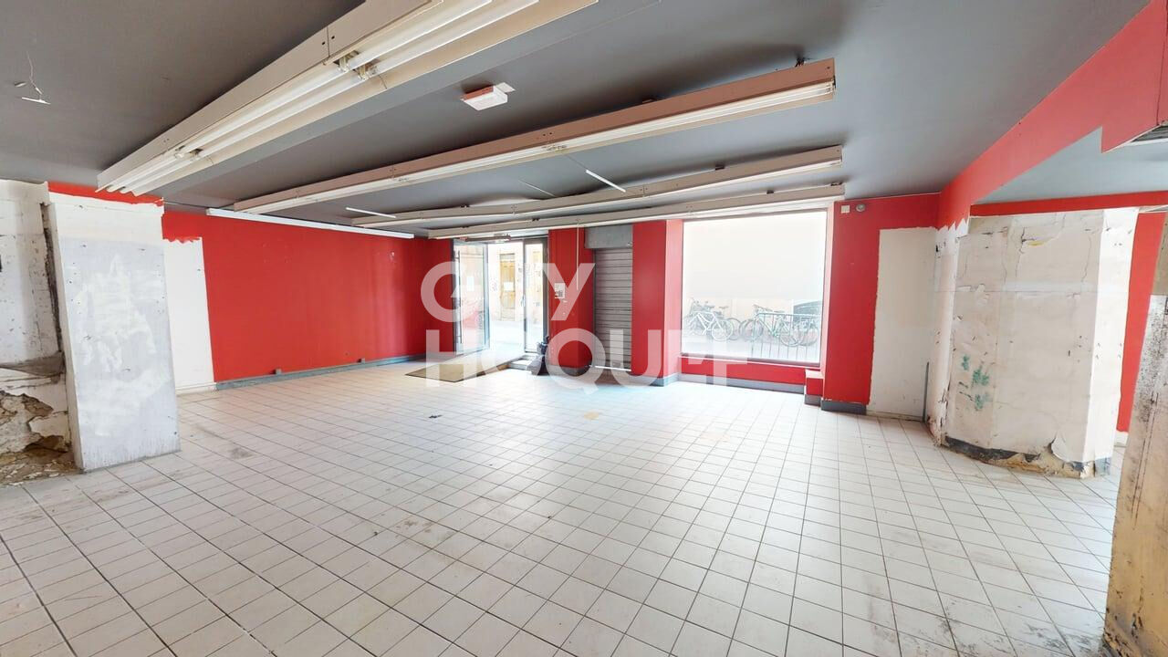 LOCAL COMMERCIAL À VENDRE - CREST (26400)