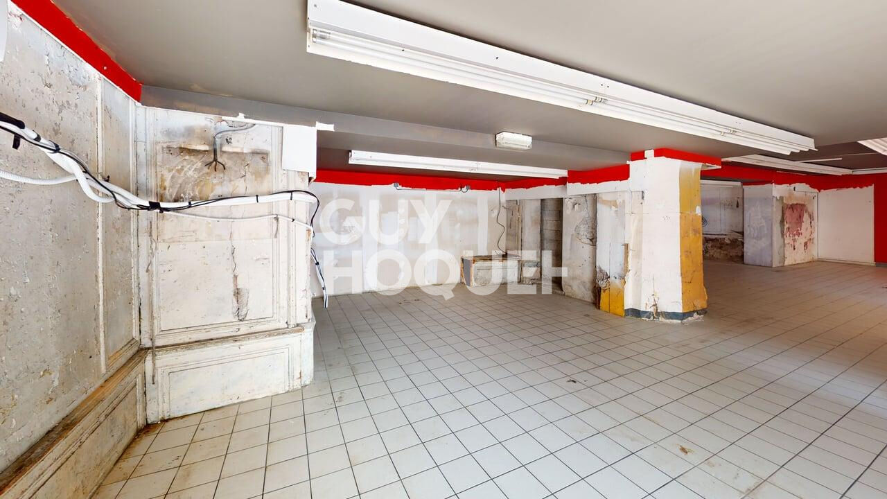 LOCAL COMMERCIAL À VENDRE - CREST (26400)