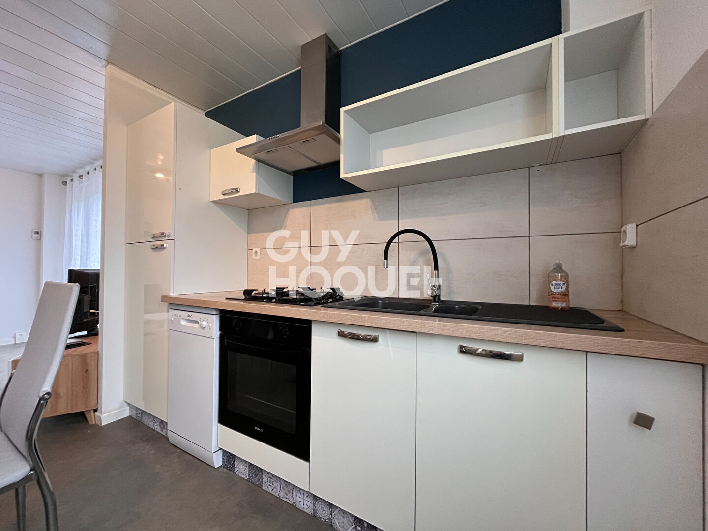 A LOUER - Maison meublée de 4 pièces à ALLEX (26400).