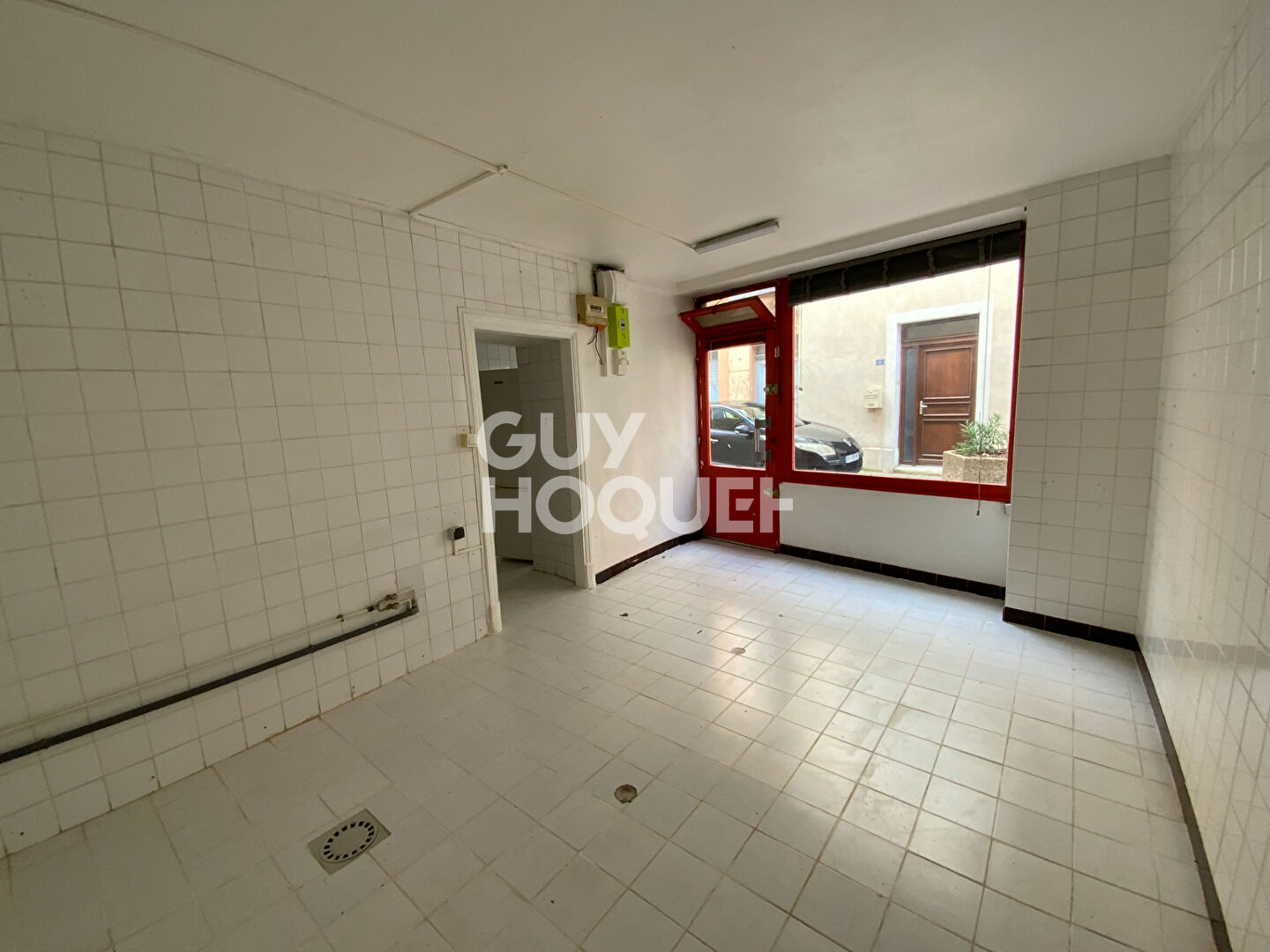 A LOUER - Local Commercial à AOUSTE SUR SYE (26400)