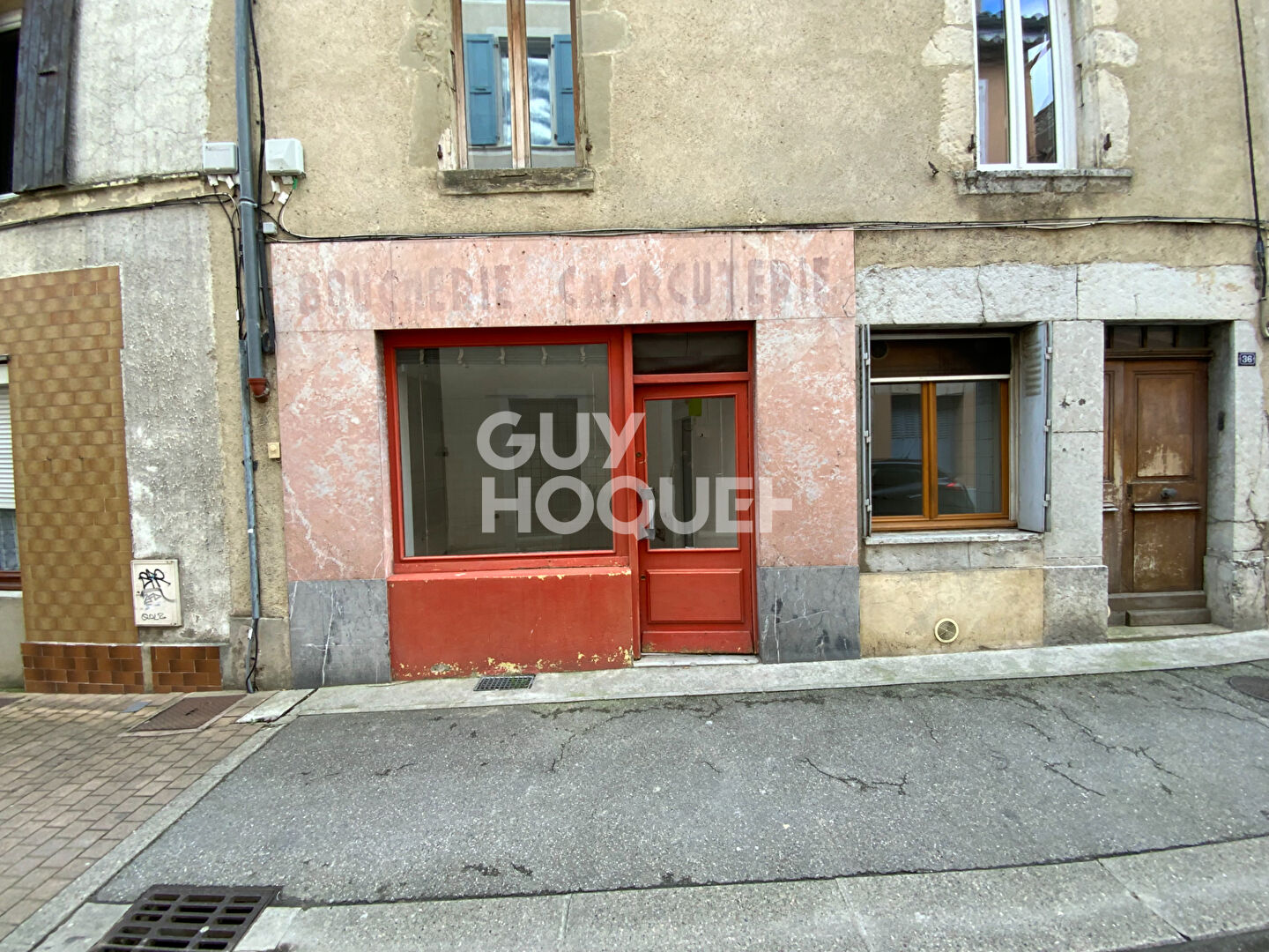 A LOUER - Local Commercial à AOUSTE SUR SYE (26400)
