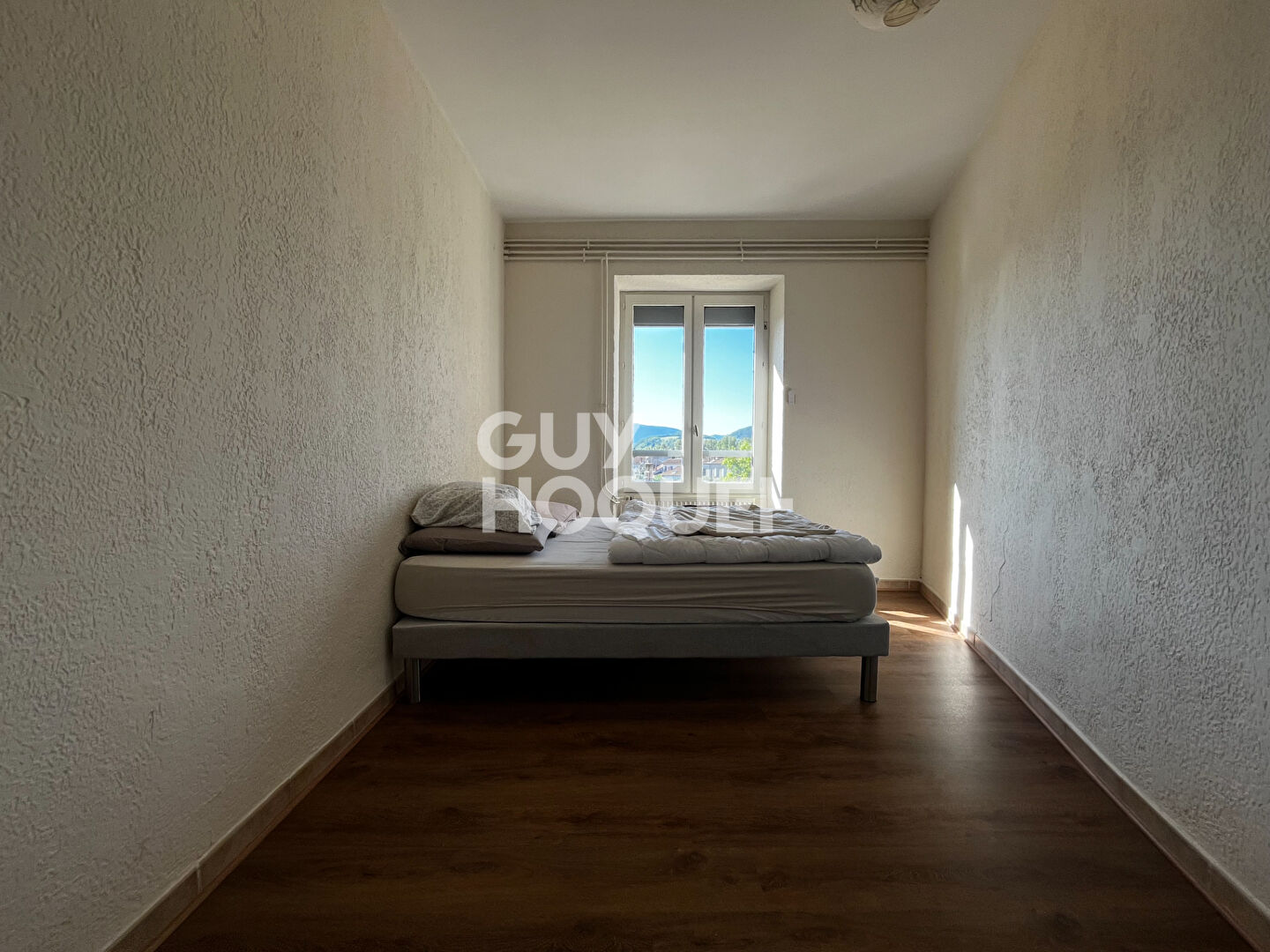 A LOUER - Appartement meublé de 2 pièces à CREST (26400).