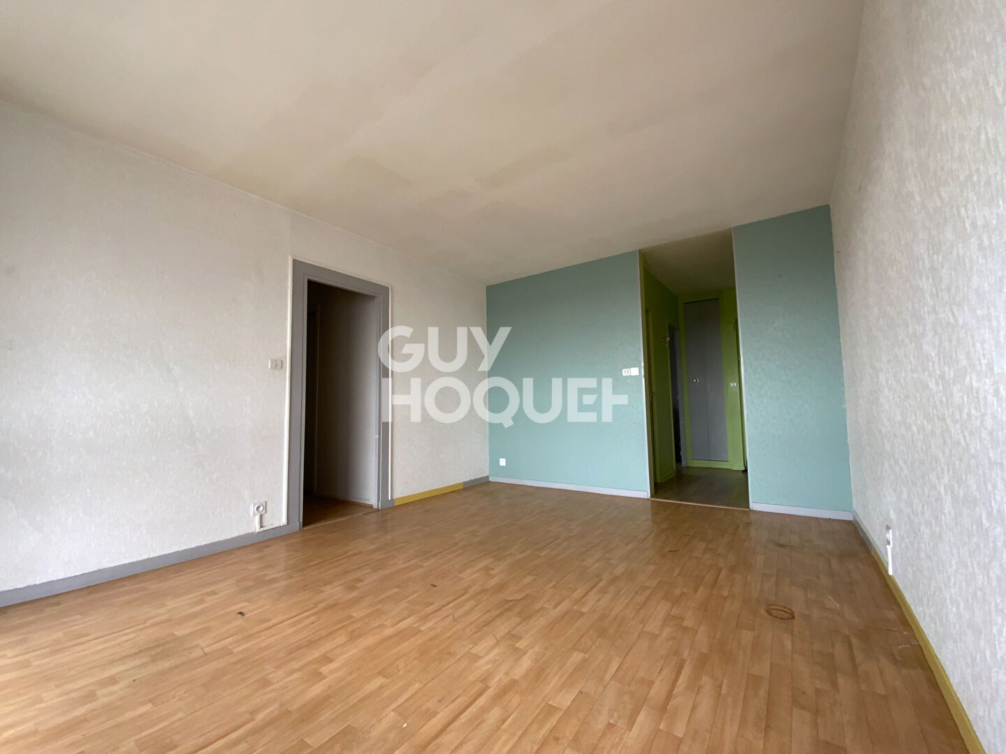 À LOUER - Appartement 3 pièces avec terrasse et balcon à VALENCE