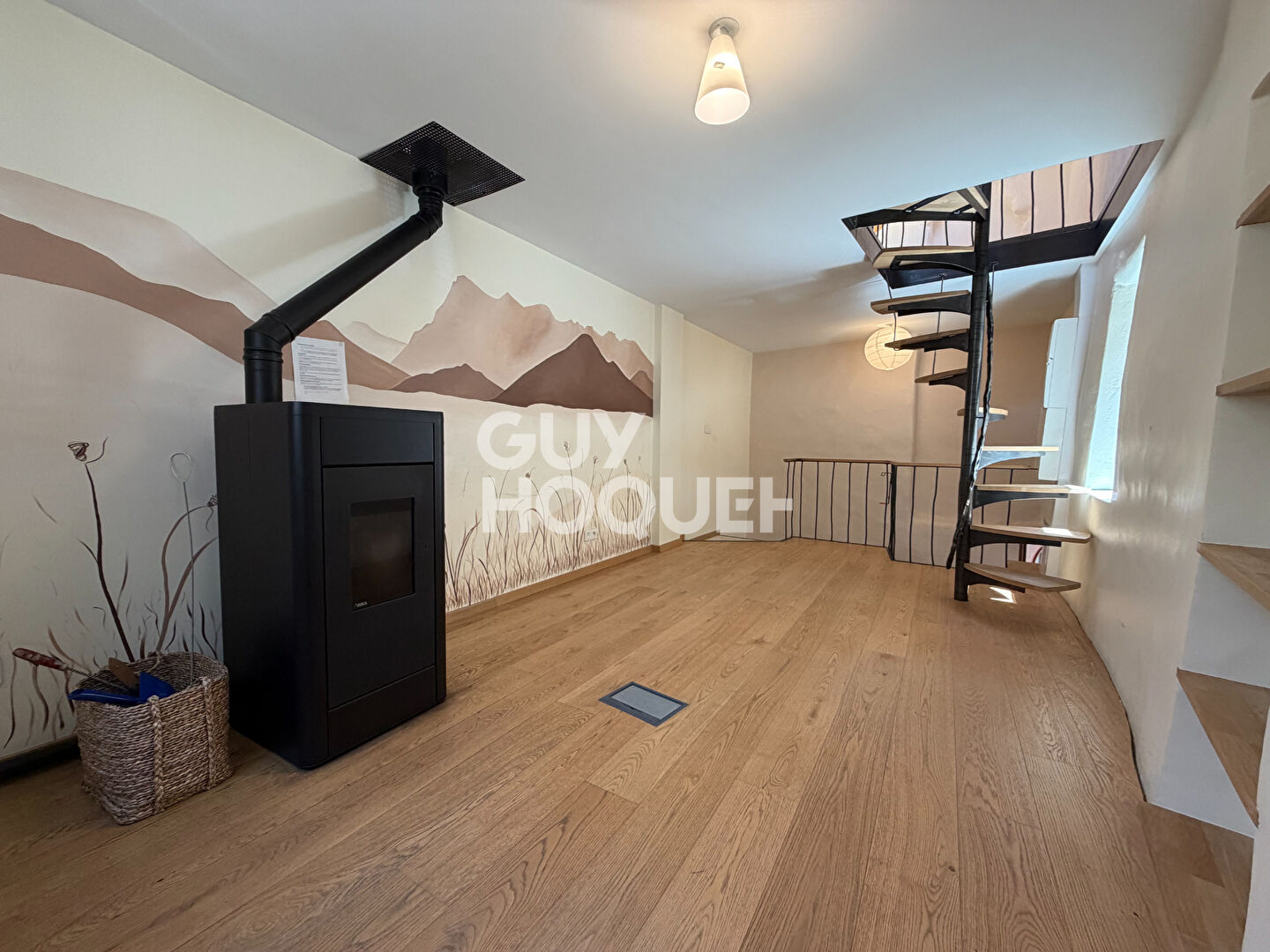 À LOUER - Maison 2 pièces sur 3 niveaux à SAILLANS